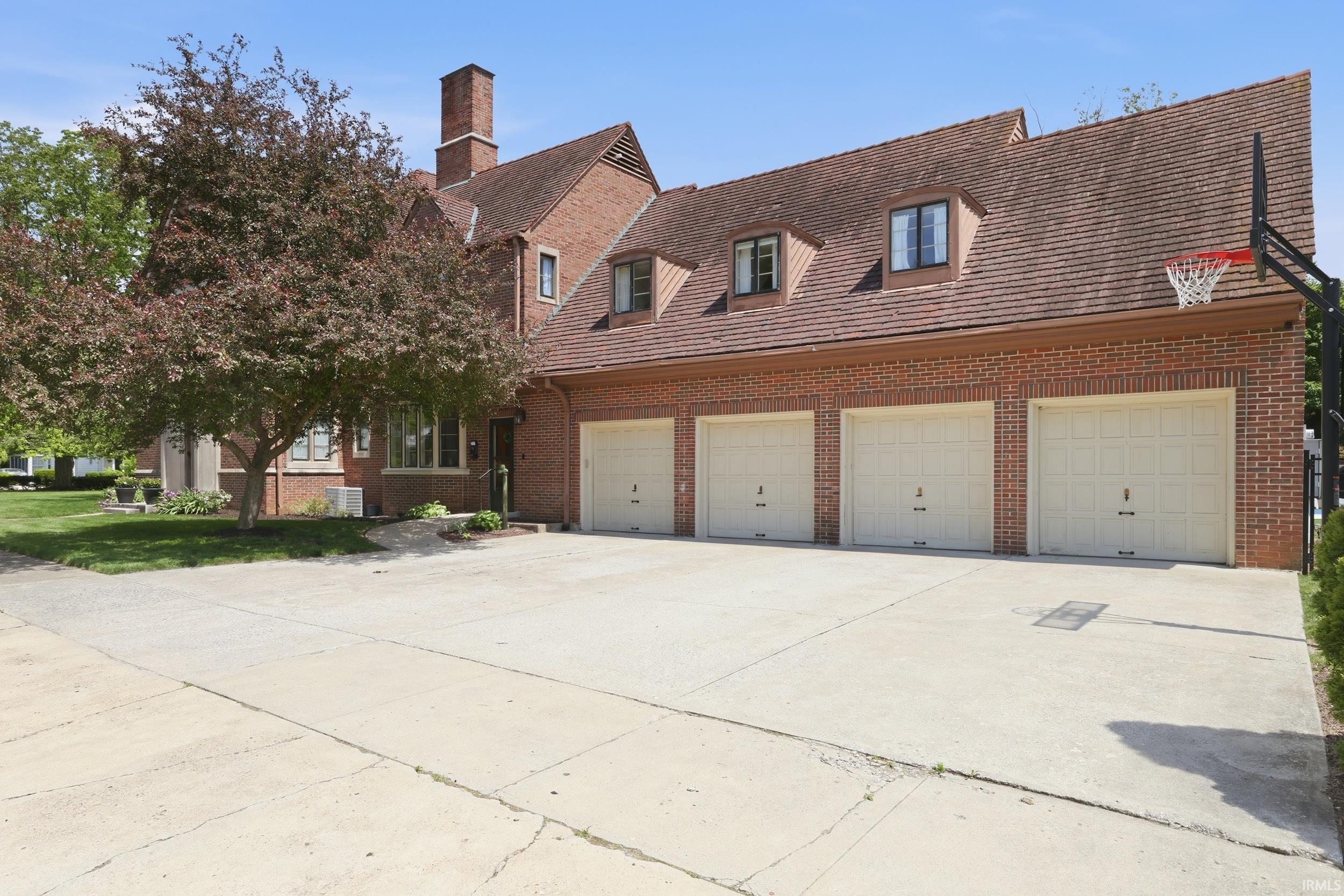 Photo 3 of Manufactured home for sale at 721 W Spencer Ave, Marion, IN 46952 | MLS# 202638779 | Listing updated on 2026-09-18