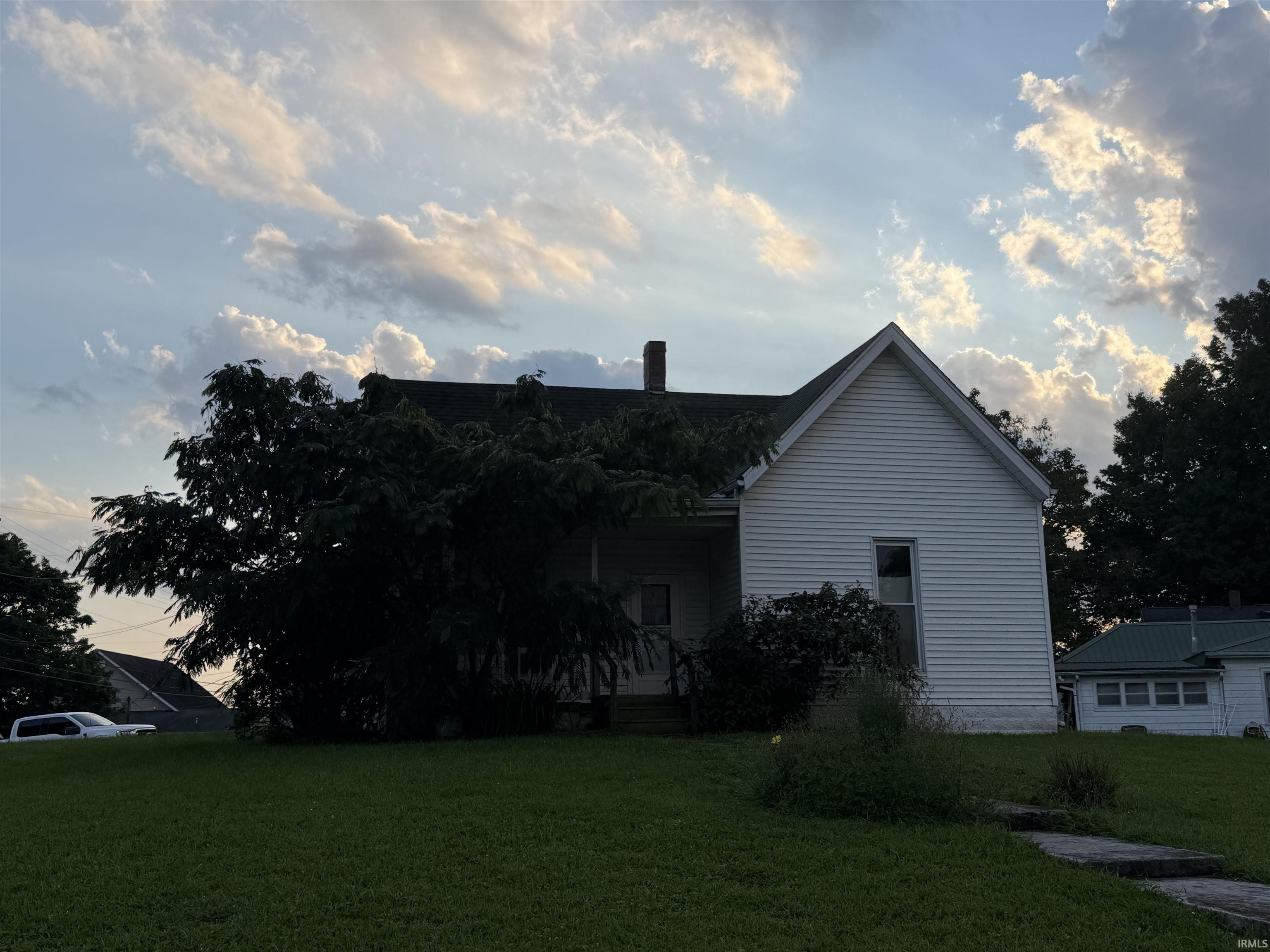 Photo 3 of Manufactured home for sale at 607 Lafayette Ave, Bedford, IN 47421 | MLS# 202638791 | Listing updated on 2026-09-18