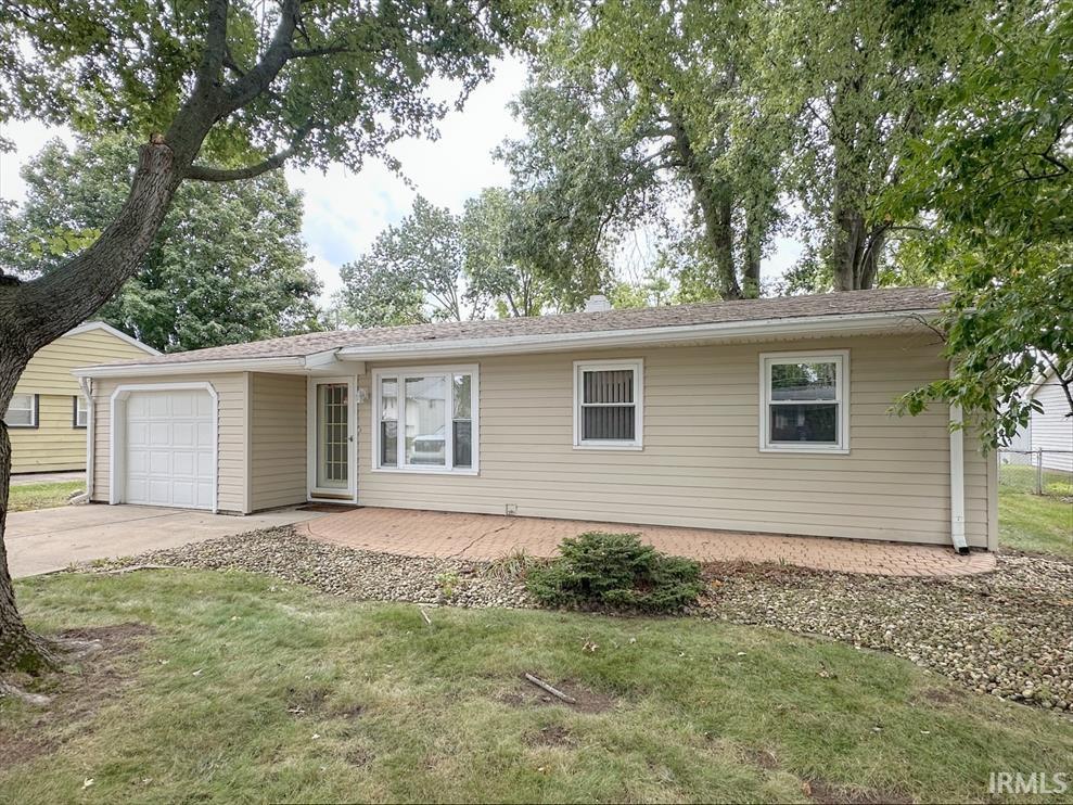 Manufactured home for sale at 1609 Oakhill Rd, Kokomo, IN 46902 | MLS# 202638812