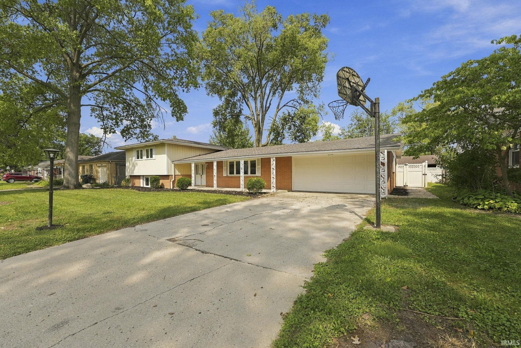 Photo 2 of Manufactured home for sale at 2304 W Cambridge Dr, Muncie, IN 47304 | MLS# 202638862 | Listing updated on 2026-09-18