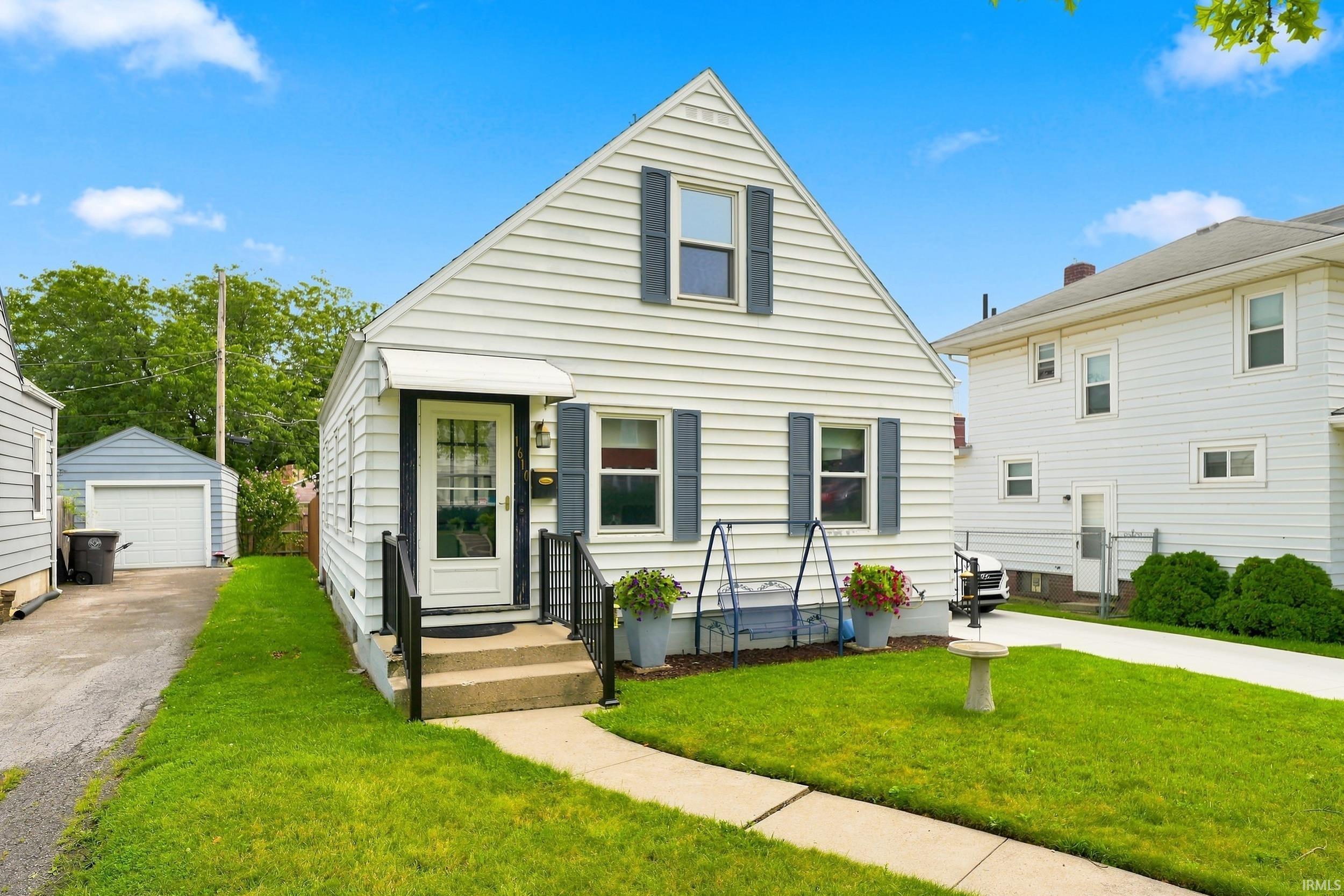 Photo 2 of Manufactured home for sale at 1610 Cherokee Rd, Fort Wayne, IN 46808 | MLS# 202638868 | Listing updated on 2026-09-18
