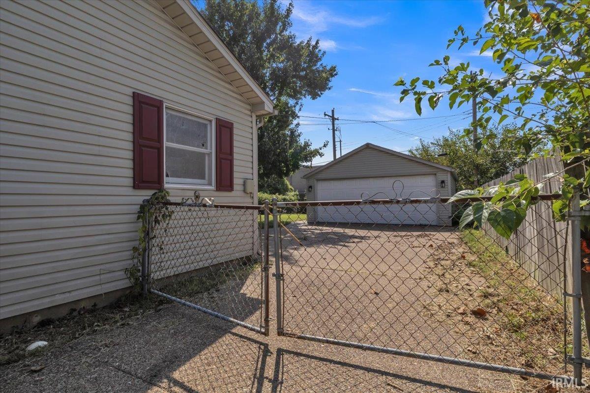 Photo 23 of Sale Pending at 712 Windsor Ave, Evansville, IN 47710 | MLS# 202638877 | Listing updated on 2026-09-29