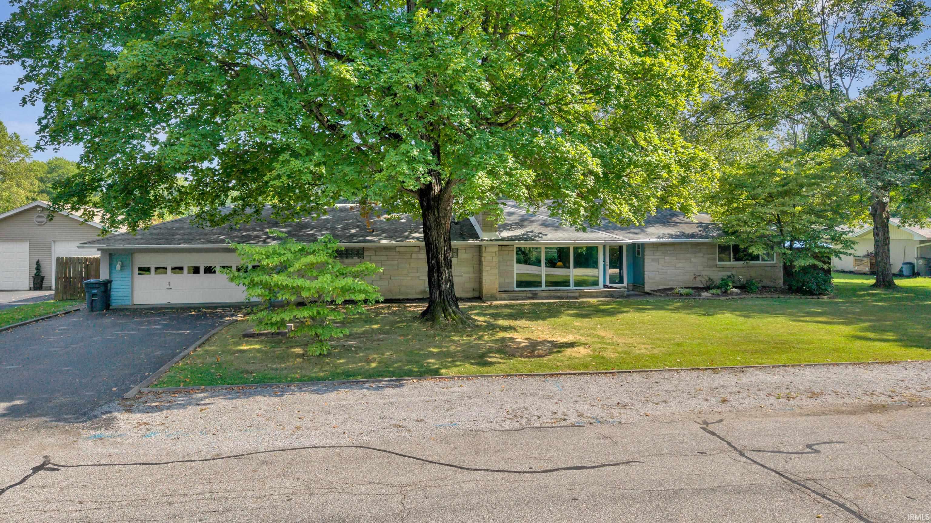 Photo 1 of Manufactured home for sale at 2813 Wayside Dr, Evansville, IN 47711 | MLS# 202638907 | Listing updated on 2026-09-19