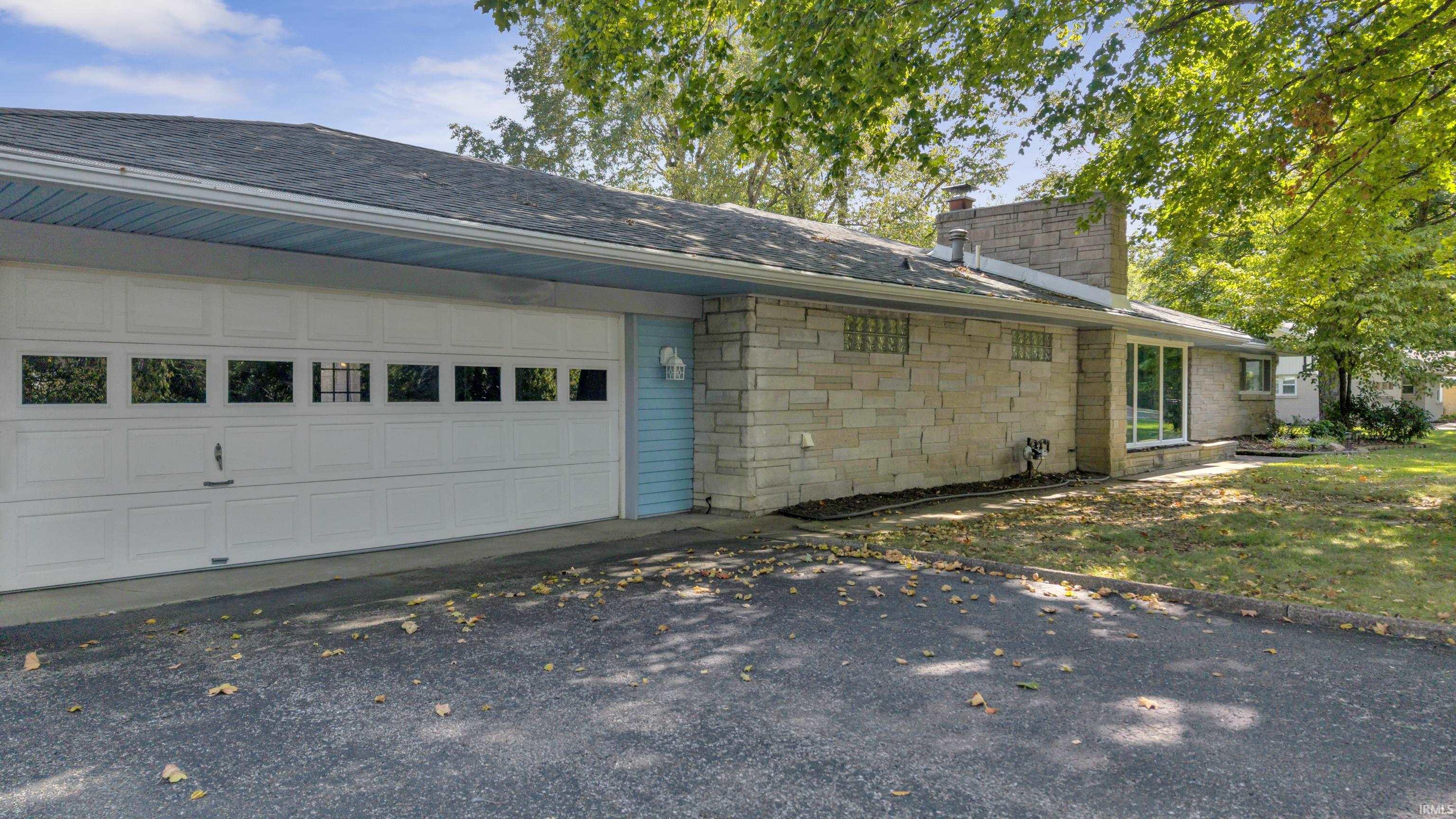 Photo 3 of Manufactured home for sale at 2813 Wayside Dr, Evansville, IN 47711 | MLS# 202638907 | Listing updated on 2026-09-19
