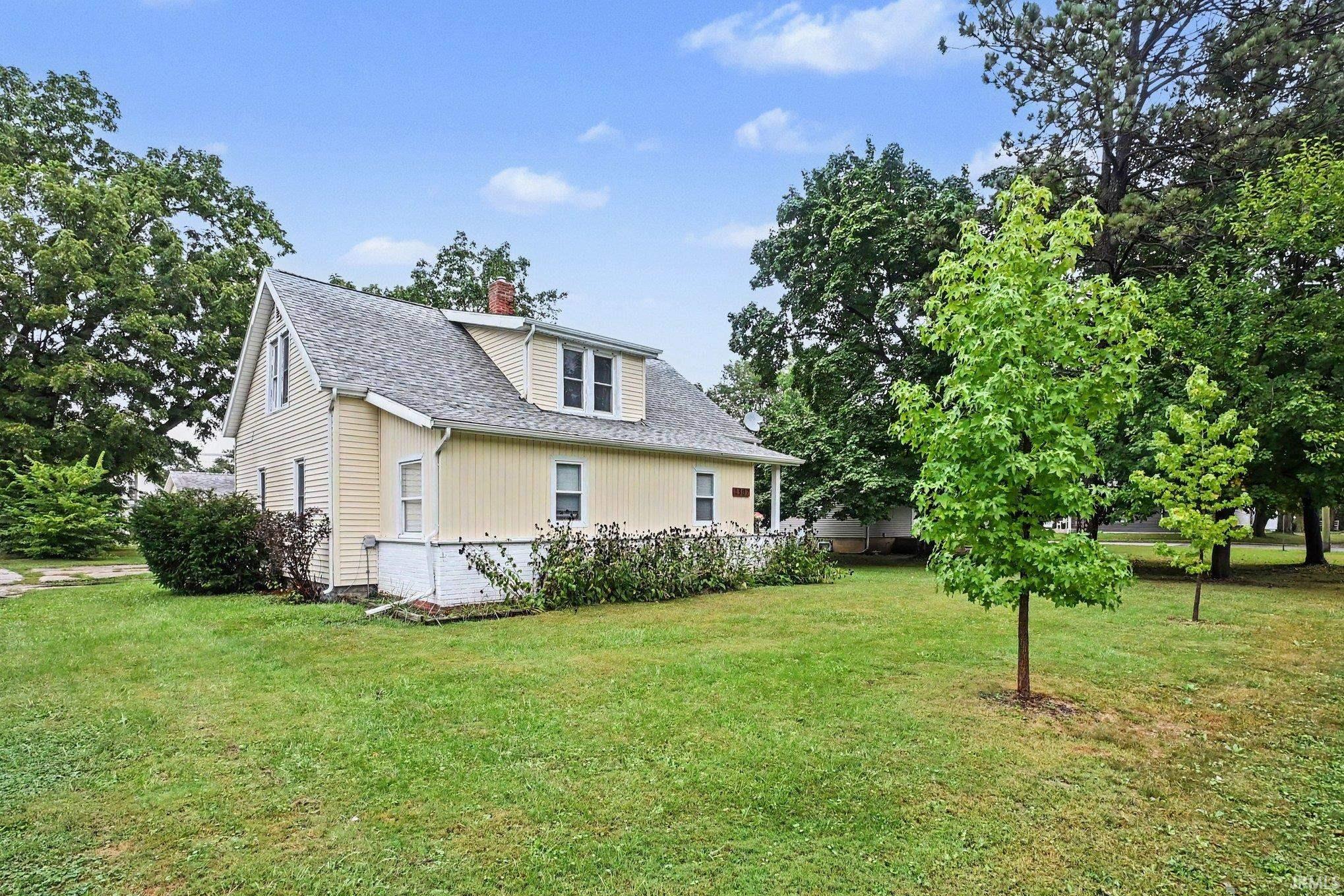 Photo 3 of Manufactured home for sale at 1307 Hickory St, Goshen, IN 46526 | MLS# 202638914 | Listing updated on 2026-09-19
