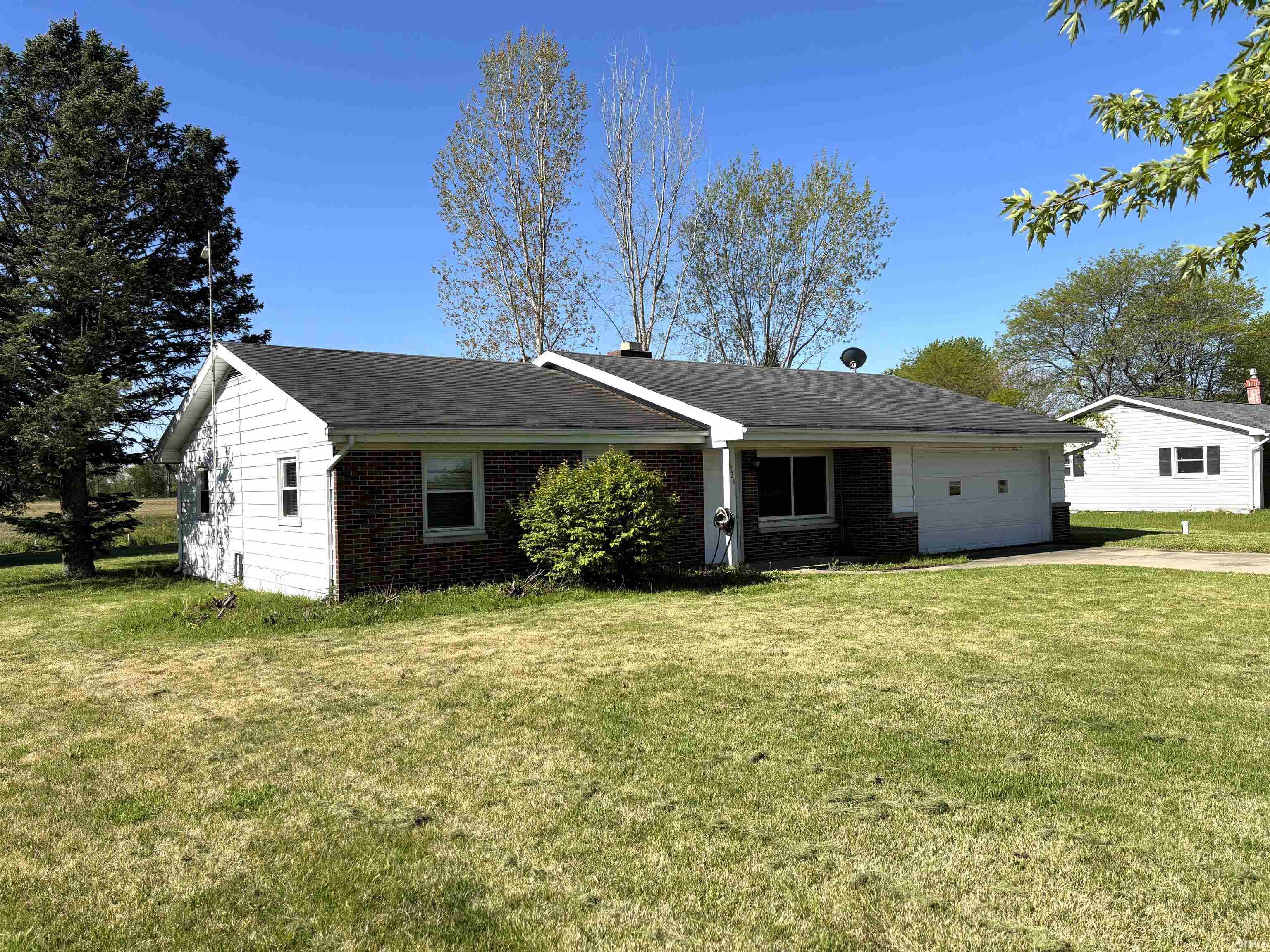 Photo 2 of Manufactured home for sale at 226 E Airport Rd, Kendallville, IN 46755 | MLS# 202638916 | Listing updated on 2026-09-19