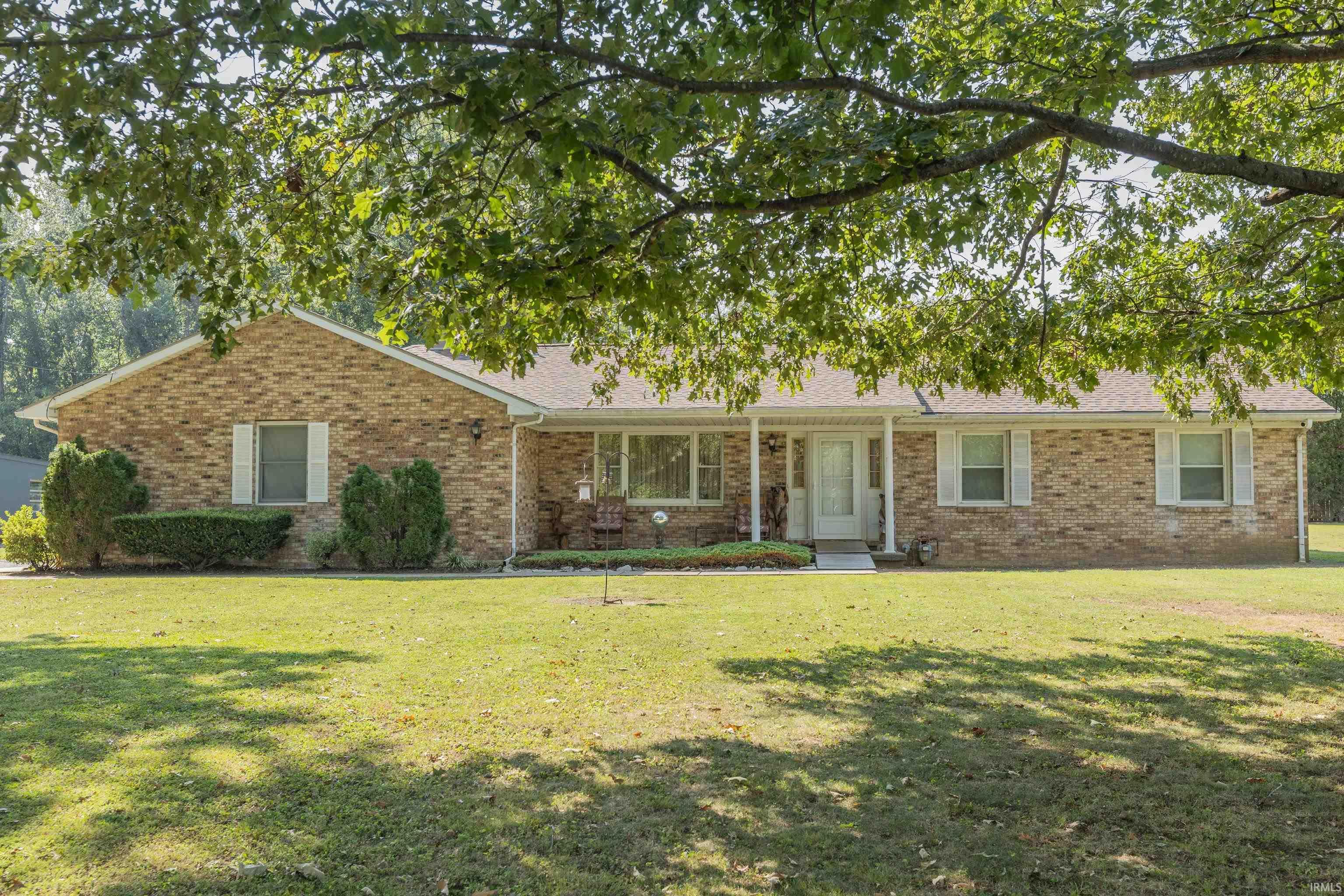 Manufactured home for sale at 1921 Indian Mounds Blvd, Evansville, IN 47715 | MLS# 202638932