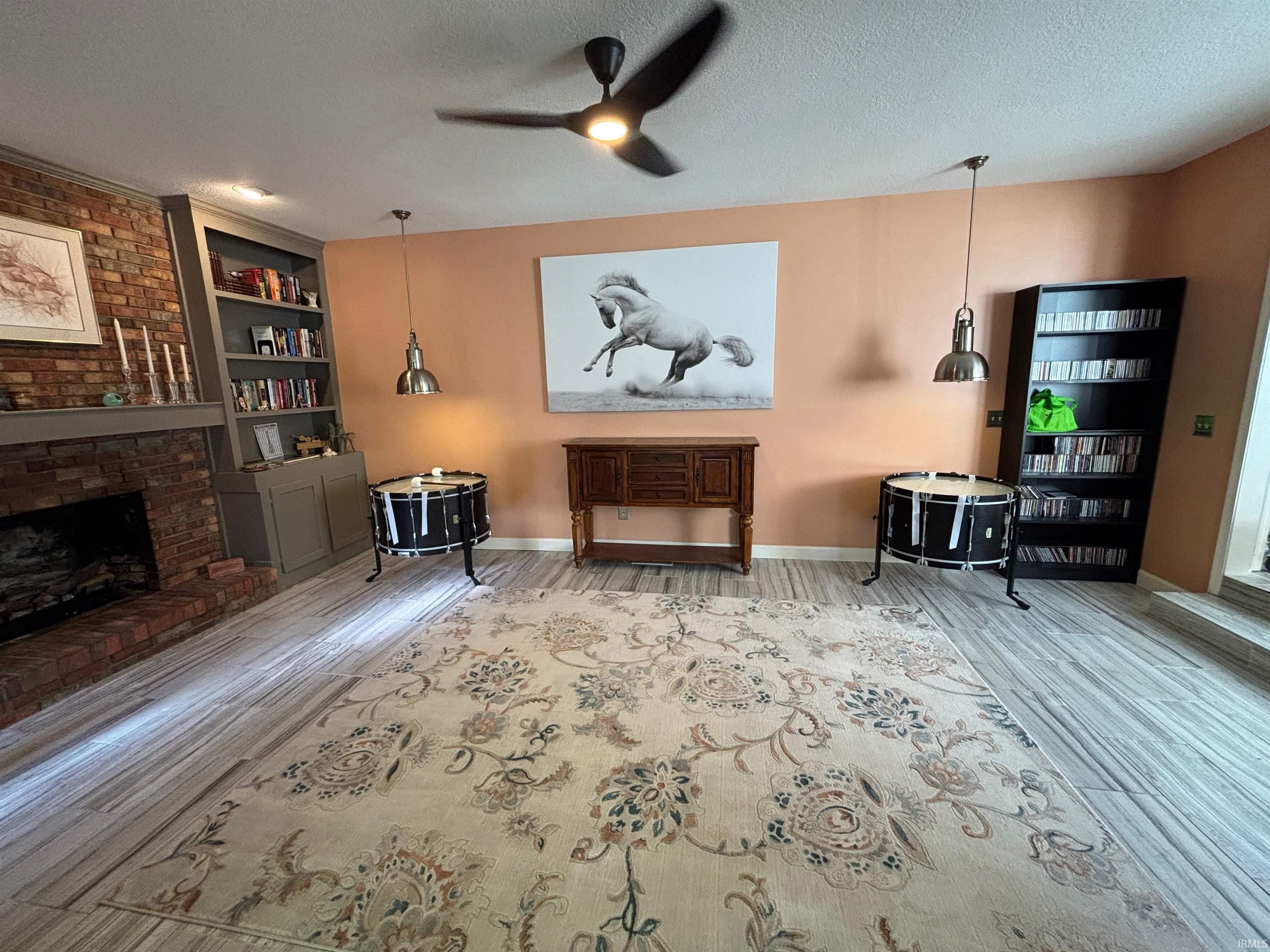 Photo 2 of Sale Pending at 5024 Reed Rd, Fort Wayne, IN 46835 | MLS# 202638942 | Listing updated on 2026-09-28
