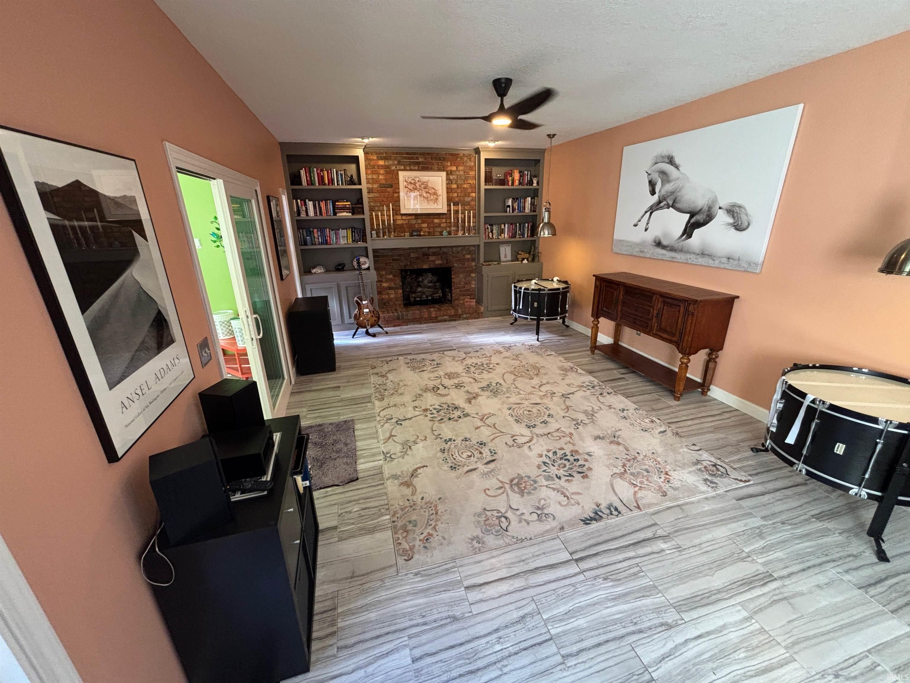 Photo 3 of Sale Pending at 5024 Reed Rd, Fort Wayne, IN 46835 | MLS# 202638942 | Listing updated on 2026-09-28