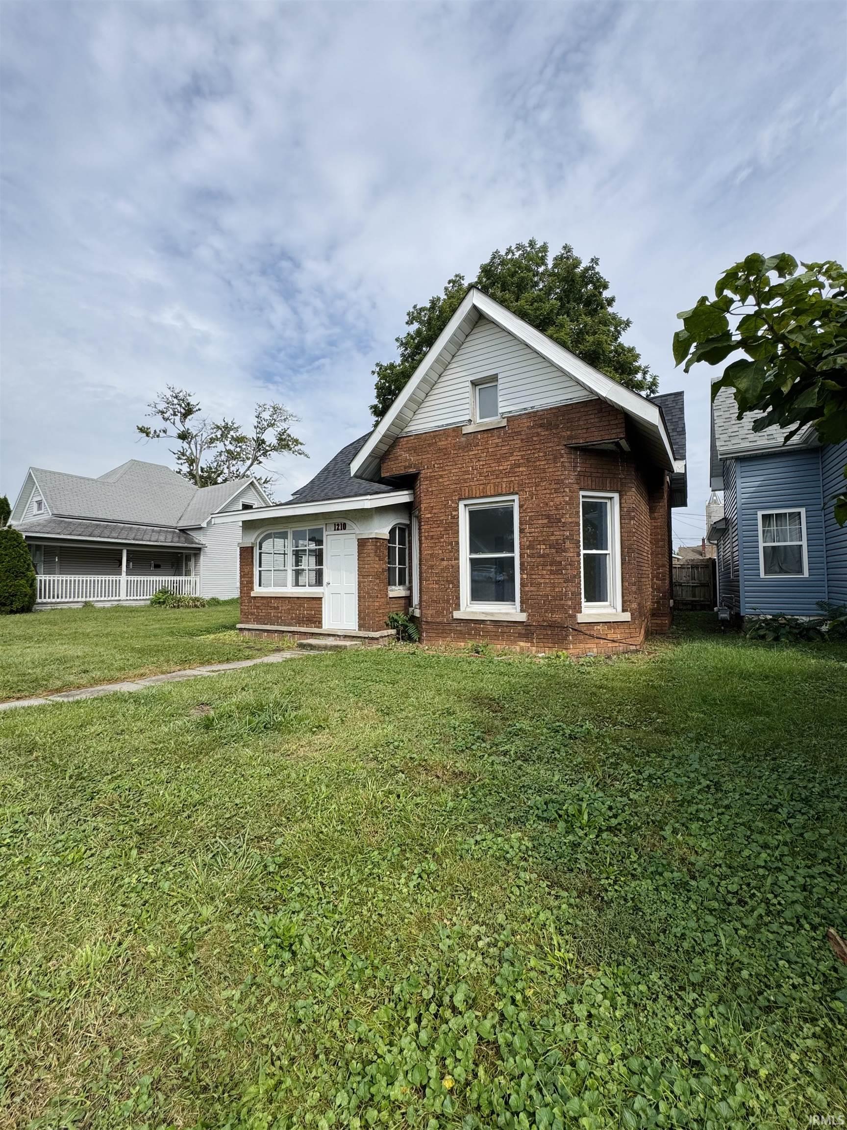 Photo 2 of Manufactured home for sale at 1210 N Webster St, Kokomo, IN 46901 | MLS# 202638949 | Listing updated on 2026-09-20