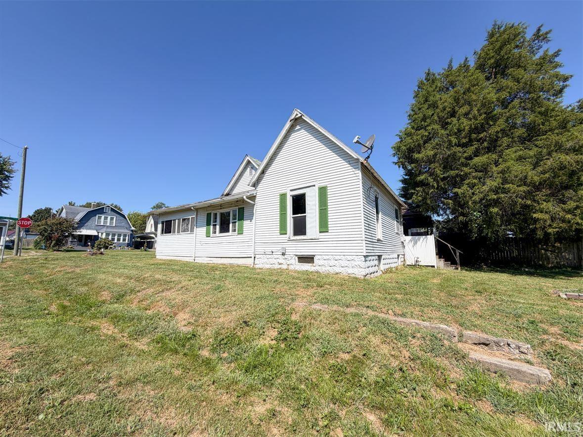 Photo 3 of Manufactured home for sale at 526 S Meridian St, Jasonville, IN 47438 | MLS# 202638950 | Listing updated on 2026-09-20