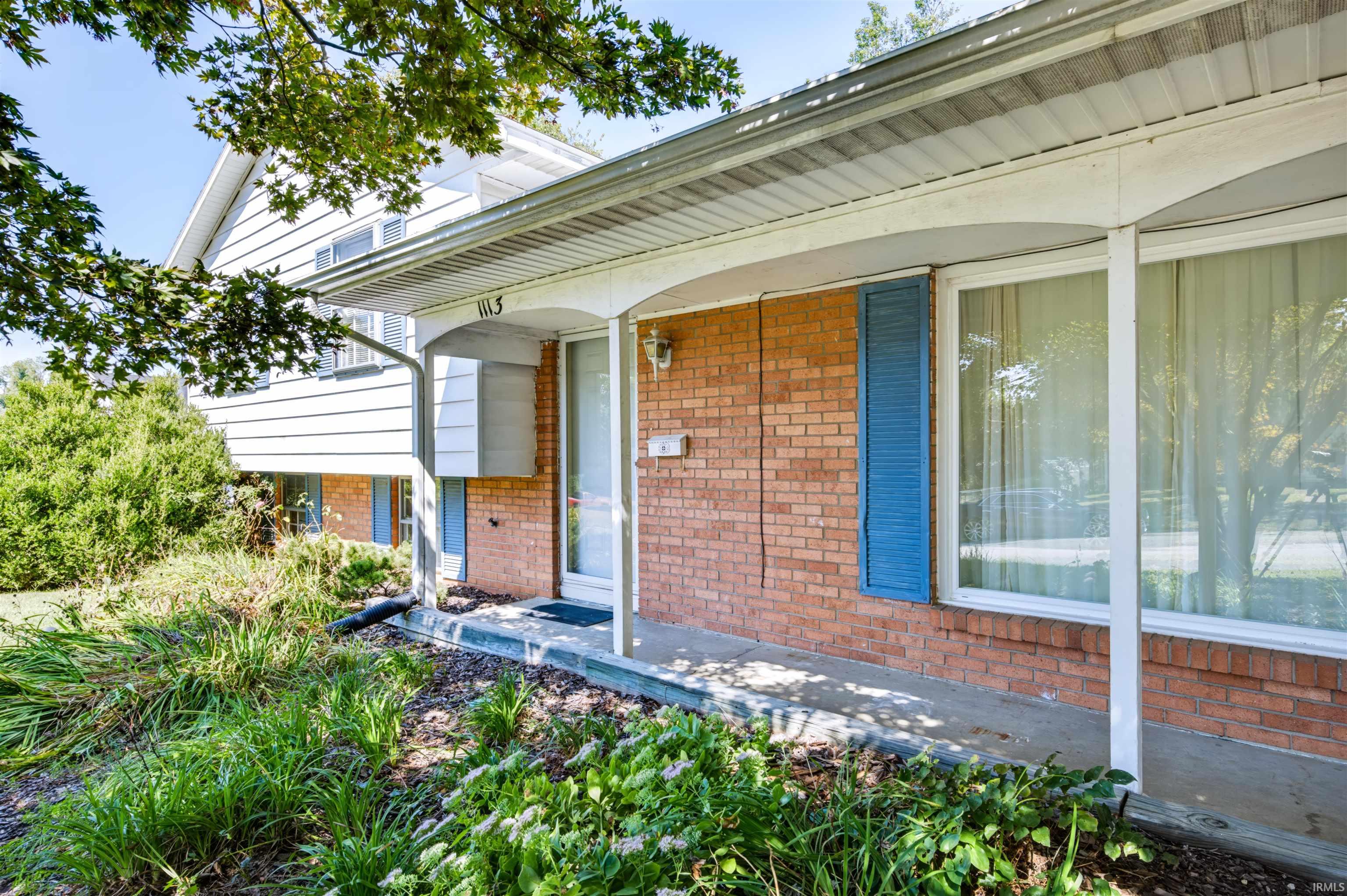 Photo 2 of Manufactured home for sale at 1113 Westchester Ct, Evansville, IN 47710 | MLS# 202638957 | Listing updated on 2026-09-20
