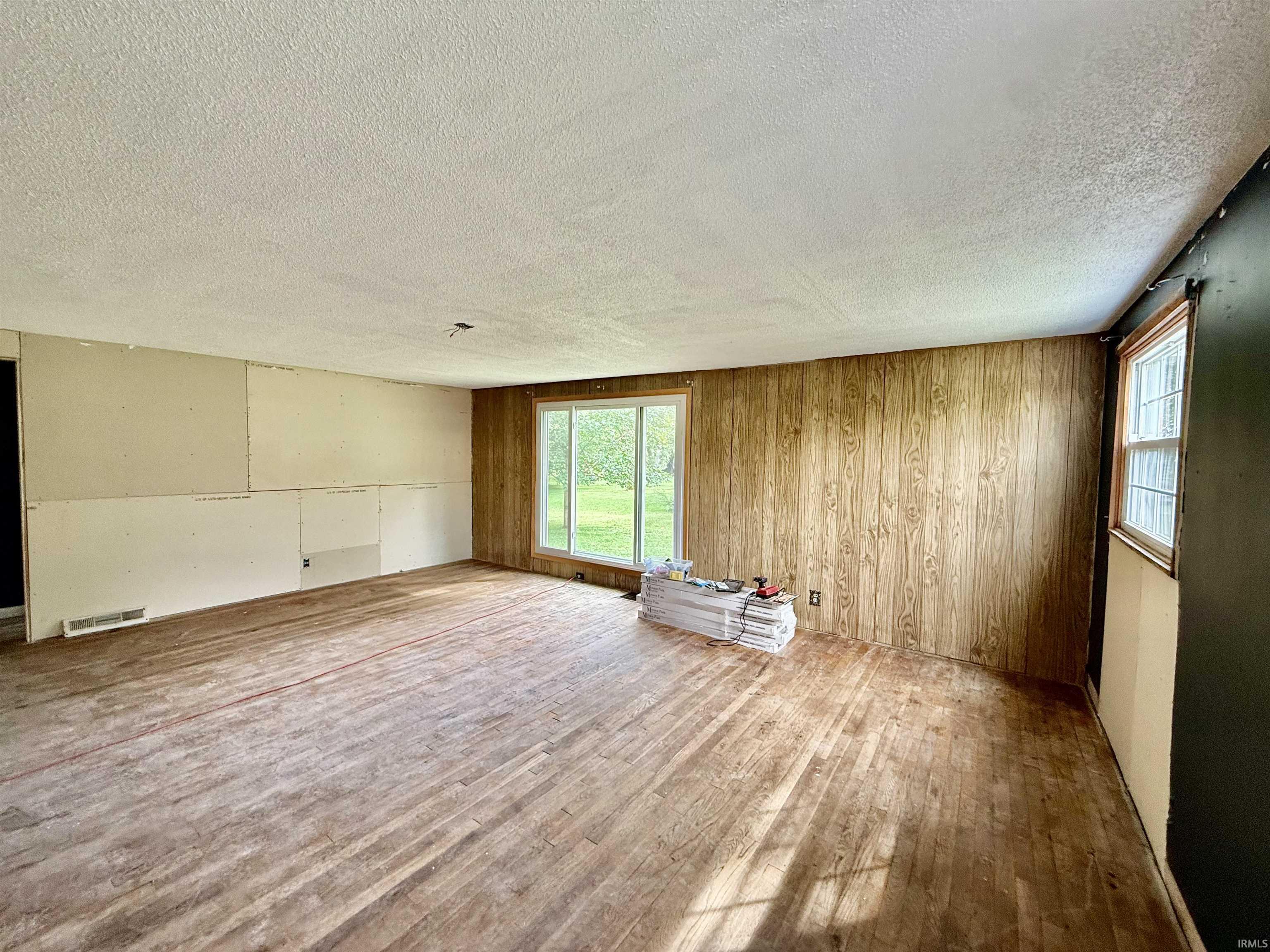 Photo 4 of Manufactured home for sale at 203 S Maple Ave, Medaryville, IN 47957 | MLS# 202638958 | Listing updated on 2026-09-20