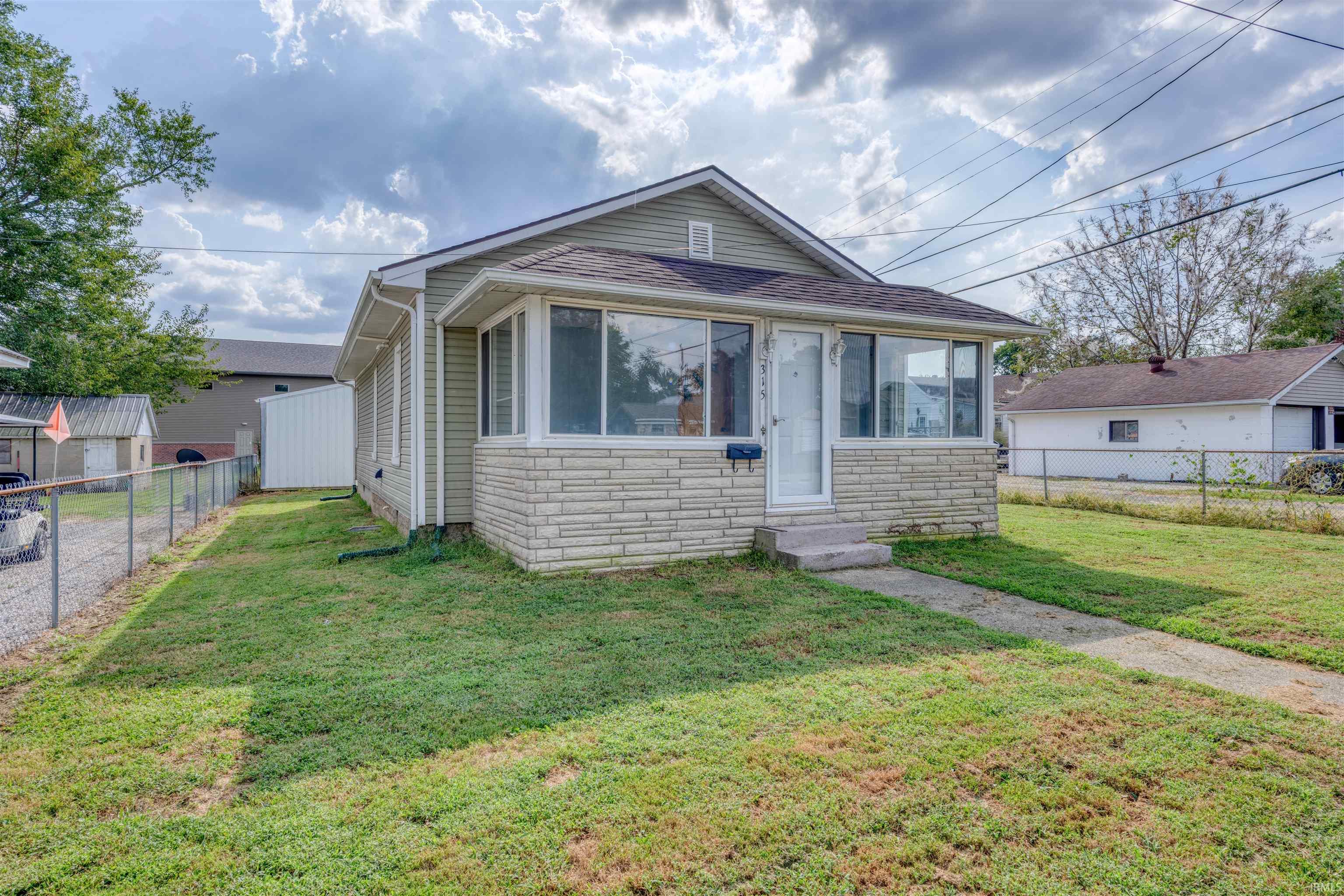 Photo 1 of Manufactured home for sale at 315 E Oak St, Oakland City, IN 47660 | MLS# 202638976 | Listing updated on 2026-09-22