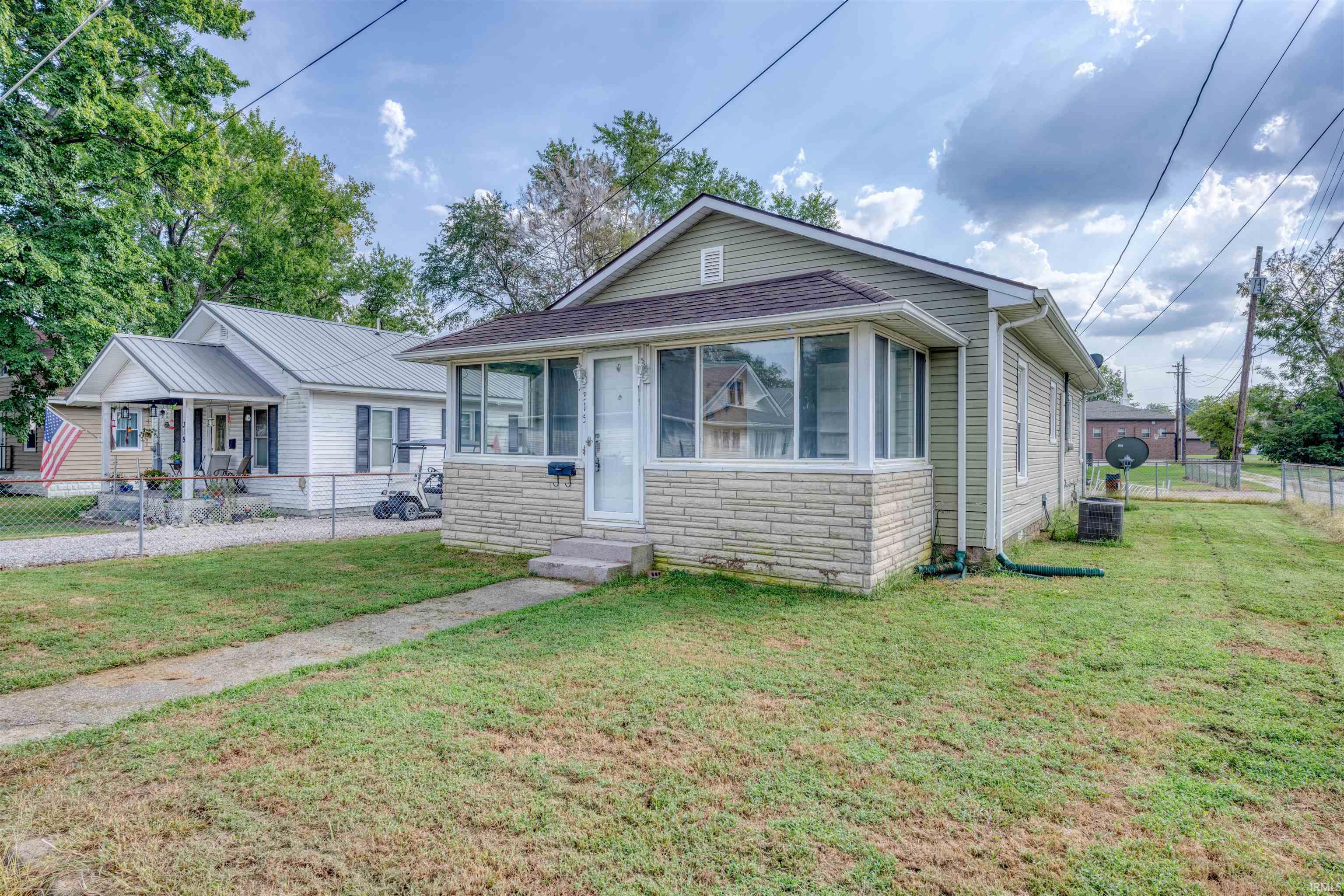 Photo 2 of Manufactured home for sale at 315 E Oak St, Oakland City, IN 47660 | MLS# 202638976 | Listing updated on 2026-09-22
