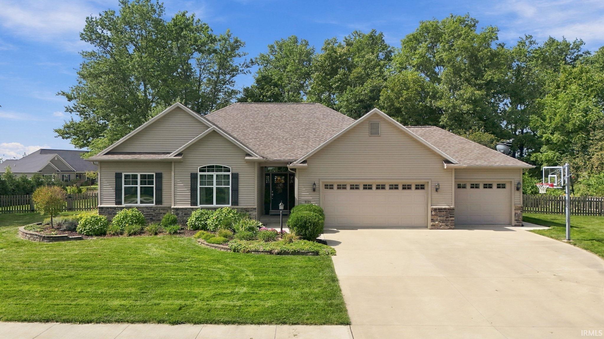 Photo 1 of Sale Pending at 326 Oak Forest Dr, Bluffton, IN 46714 | MLS# 202639061 | Listing updated on 2026-10-02