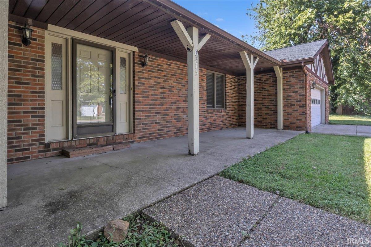 Photo 2 of Manufactured home for sale at 8215 Kingswood Ct, Evansville, IN 47715 | MLS# 202639074 | Listing updated on 2026-09-21