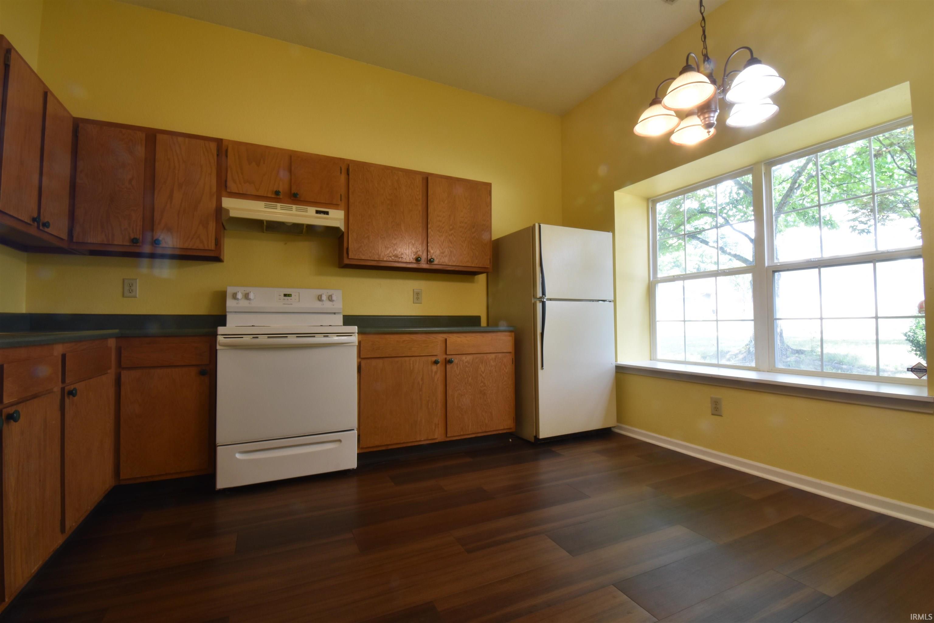 Photo 3 of Manufactured home for sale at 1109 W Pine Meadow Dr, Bloomington, IN 47403 | MLS# 202639084 | Listing updated on 2026-09-21