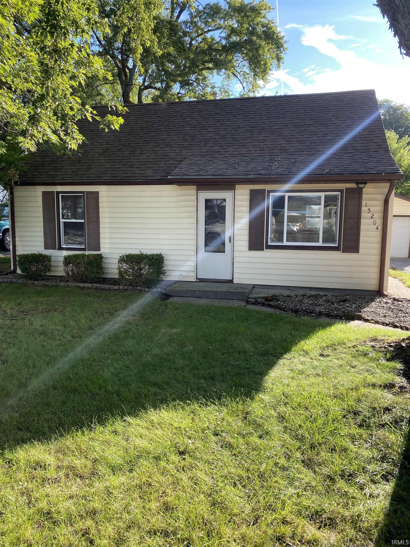 Photo 1 of Sale Pending at 15204 James Dr, Leo, IN 46765 | MLS# 202639091 | Listing updated on 2026-09-27