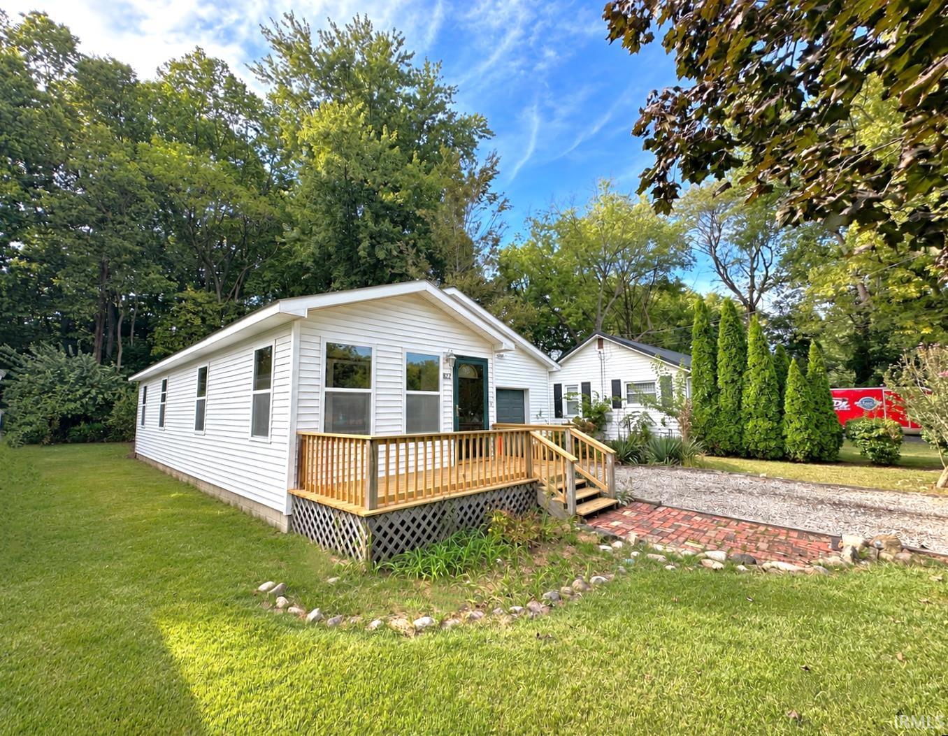 Manufactured home for sale at 822 Bluewater Dr, Monticello, IN 47960 | MLS# 202639096