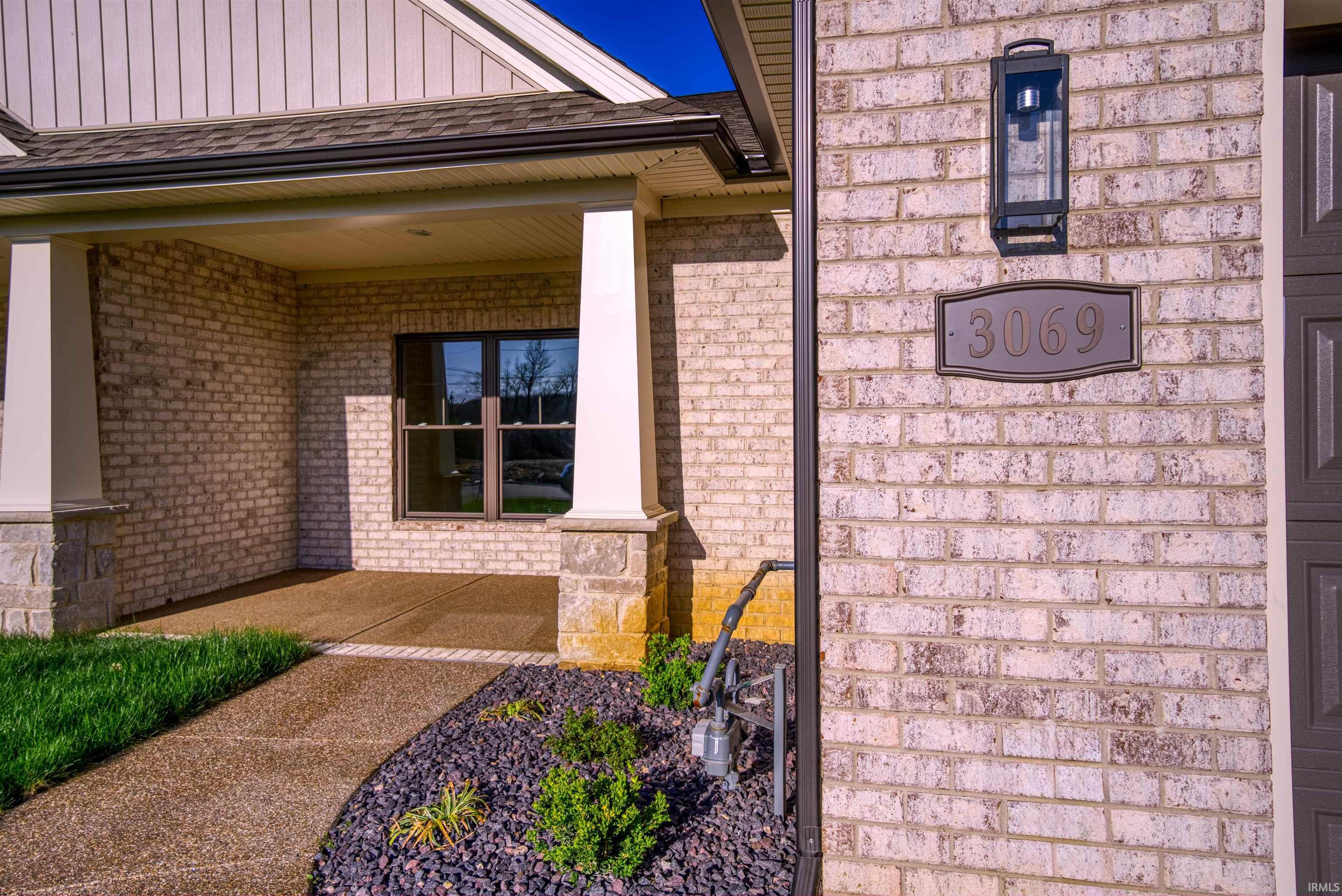 Photo 3 of Sale Pending at 3291 White Oak Trl, Newburgh, IN 47630 | MLS# 202639099 | Listing updated on 2026-09-21