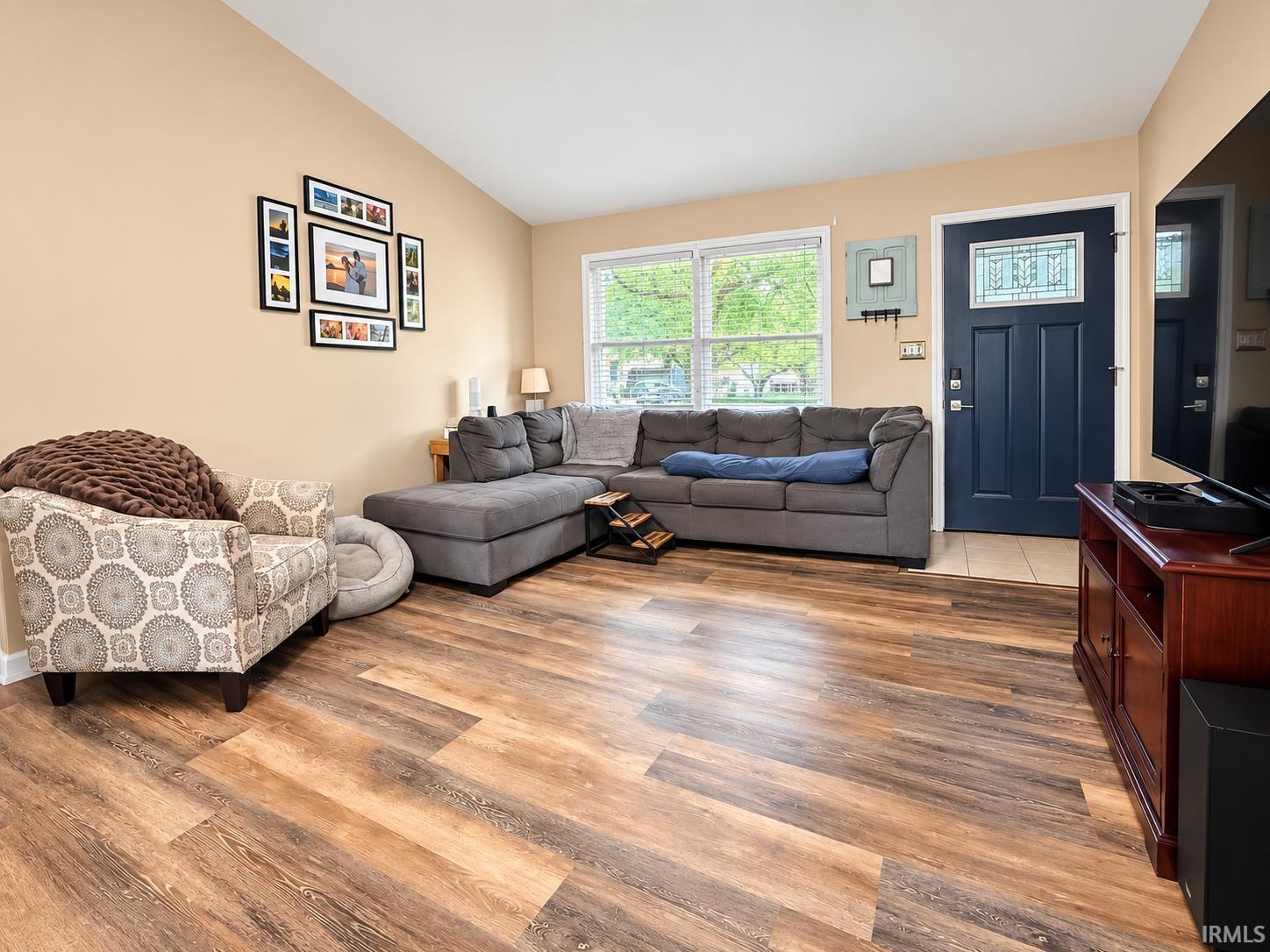 Photo 3 of Sale Pending at 1835 Glenmoor Rd, Evansville, IN 47715 | MLS# 202639123 | Listing updated on 2026-09-27