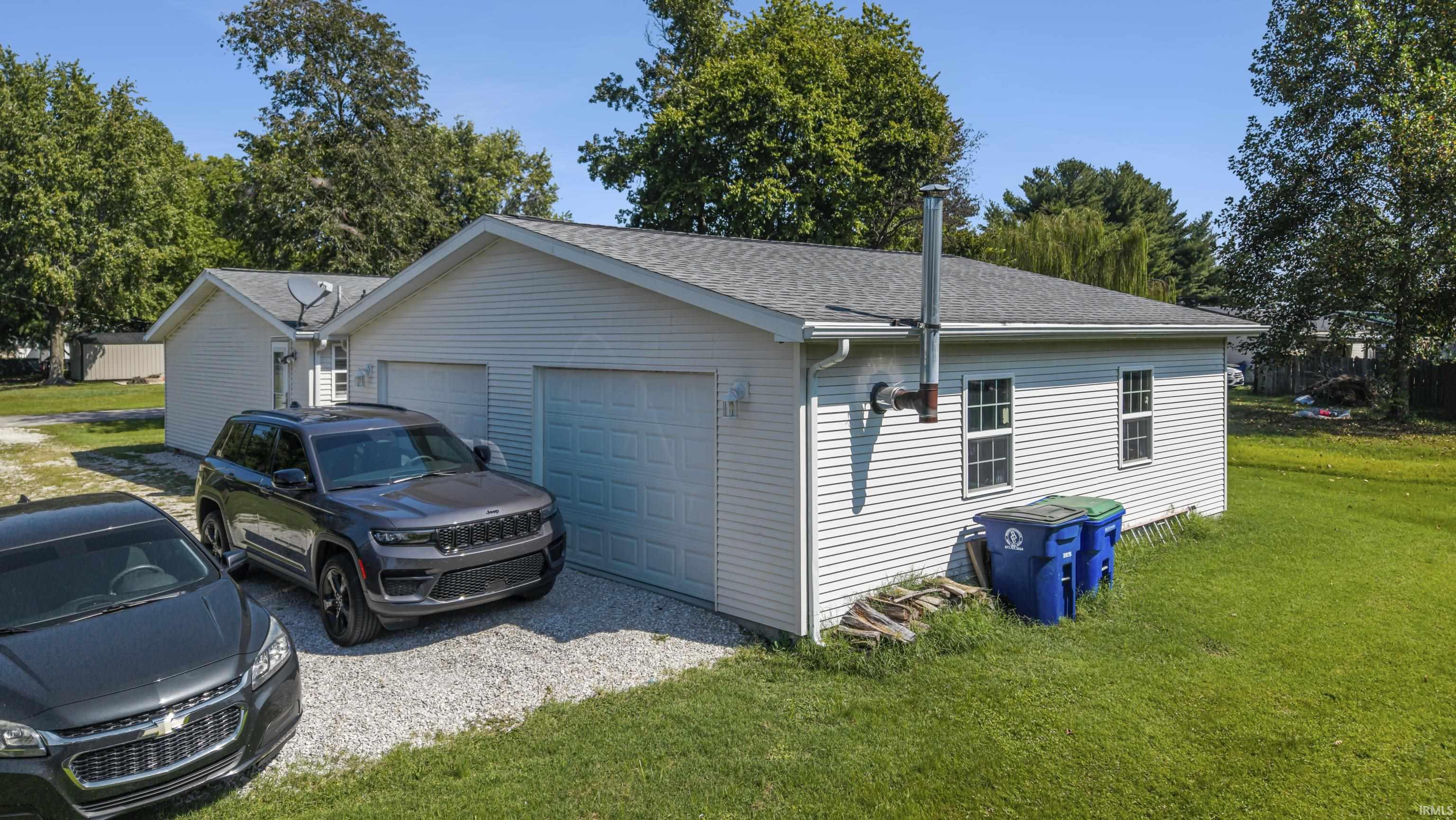 Photo 4 of Sale Pending at 905 E Kentucky St, Princeton, IN 47670 | MLS# 202639147 | Listing updated on 2026-09-25