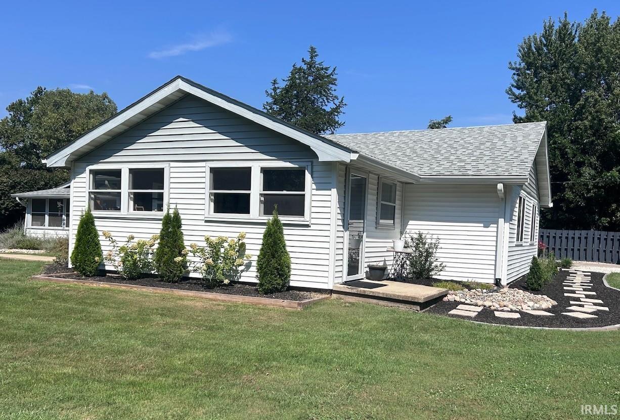 Photo 3 of Manufactured home for sale at 818 Union St, Covington, IN 47932 | MLS# 202639187 | Listing updated on 2026-09-22