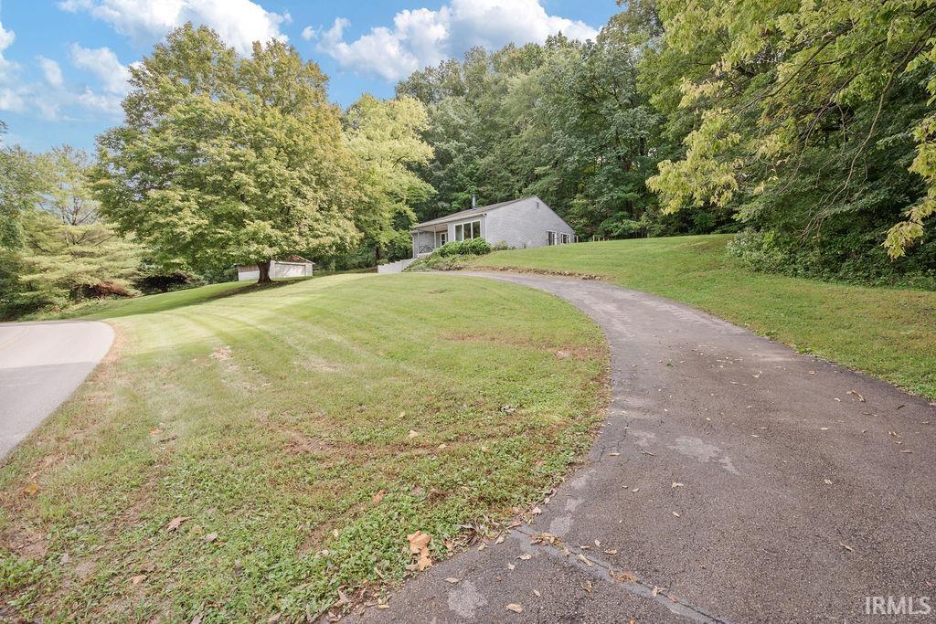 Photo 3 of Sale Pending at 809 W Riverside Dr, Peru, IN 46970 | MLS# 202639190 | Listing updated on 2026-09-26