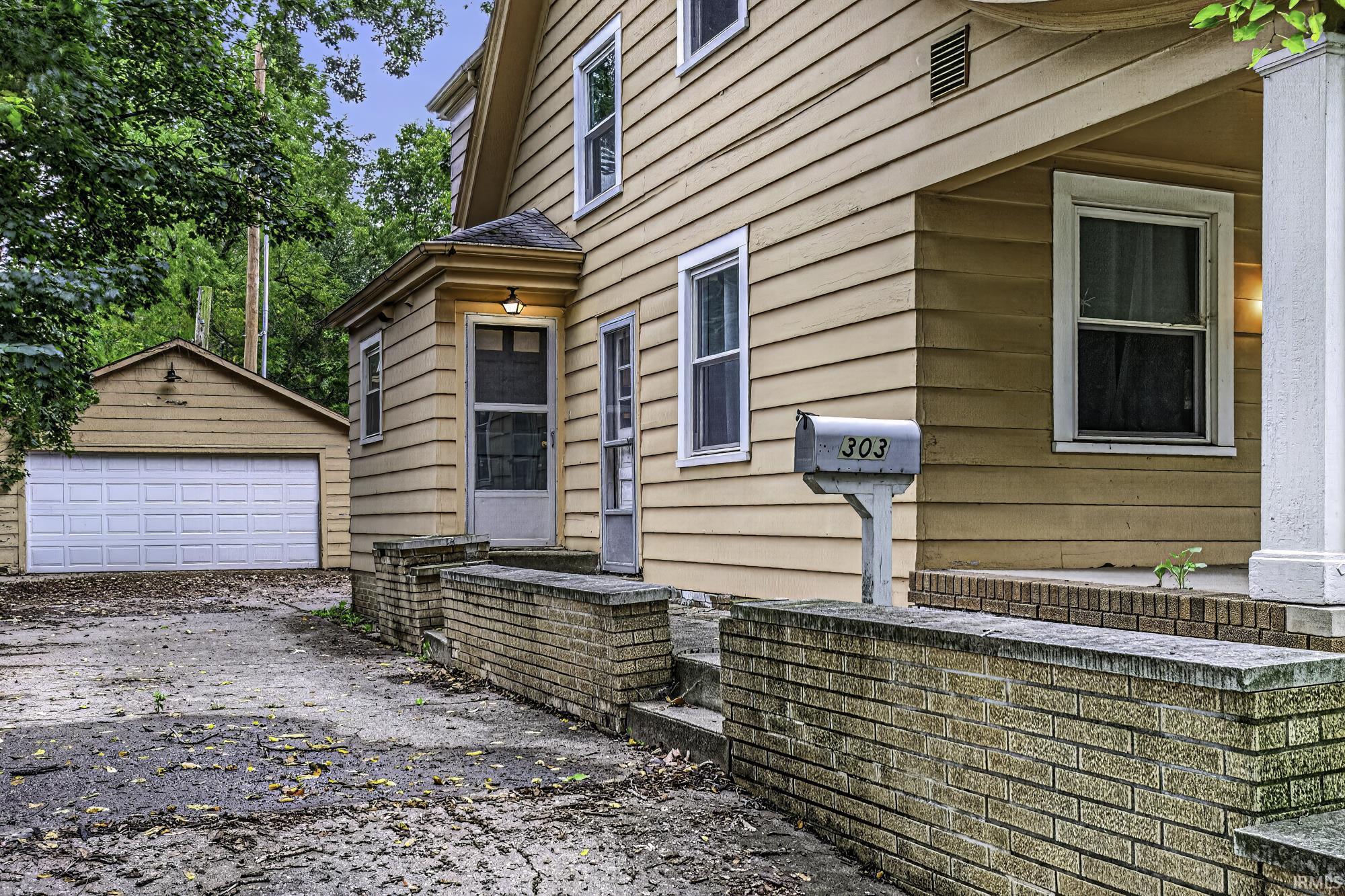Photo 2 of Manufactured home for sale at 303 W Rudisill Blvd, Fort Wayne, IN 46807 | MLS# 202639221 | Listing updated on 2026-09-23
