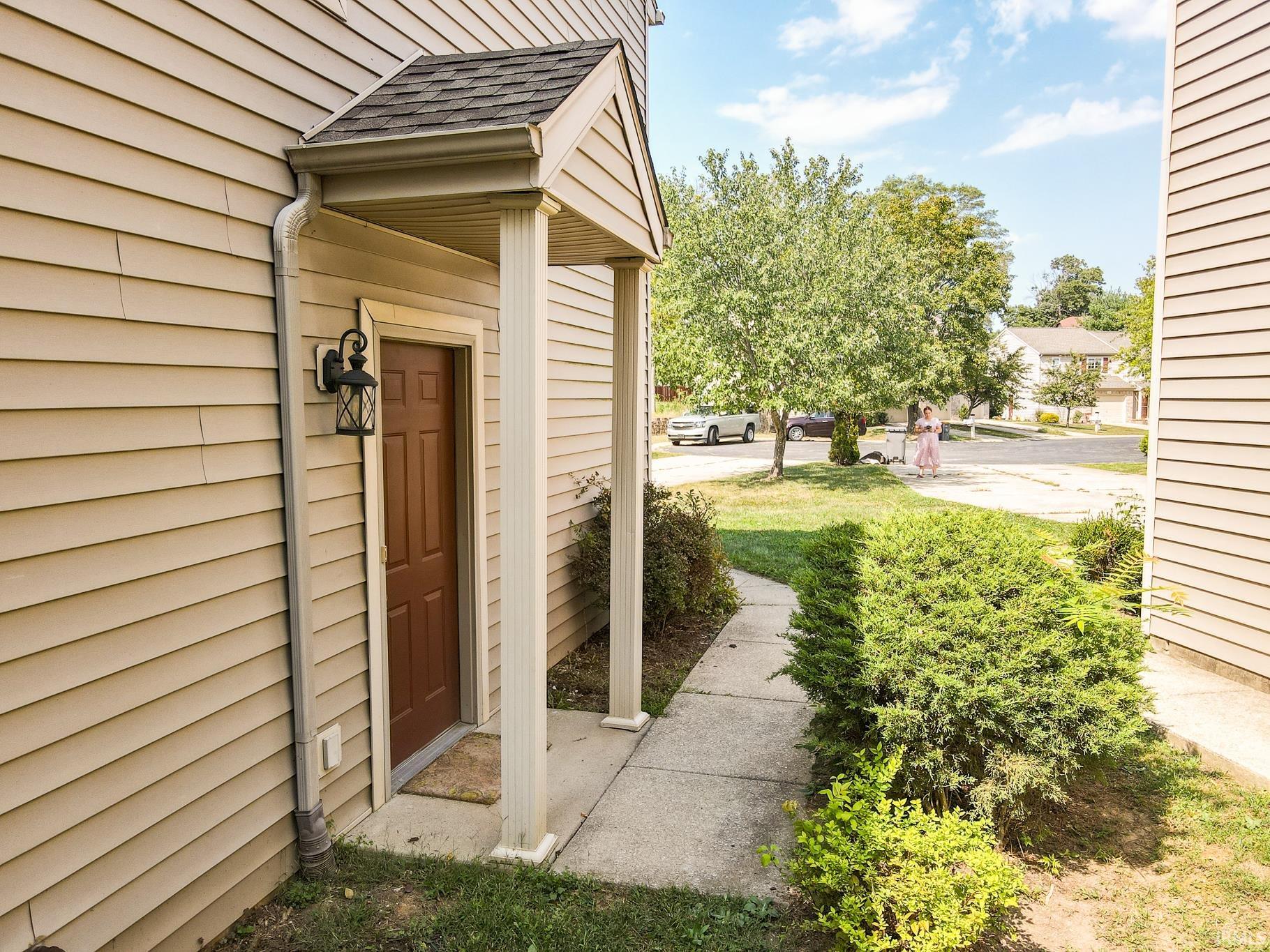 Photo 2 of Condo for sale at 602 E Bayberry Ct, Bloomington, IN 47401 | MLS# 202639223 | Listing updated on 2026-09-22