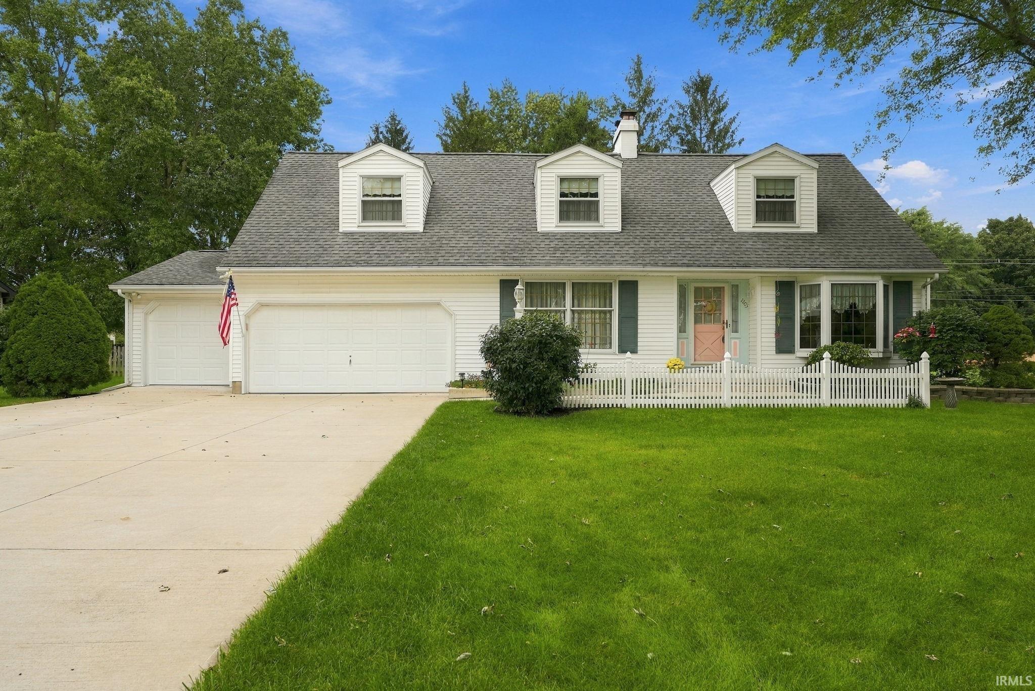 Photo 2 of Sale Pending at 1203 Echo Ln, Bluffton, IN 46714 | MLS# 202639232 | Listing updated on 2026-09-29