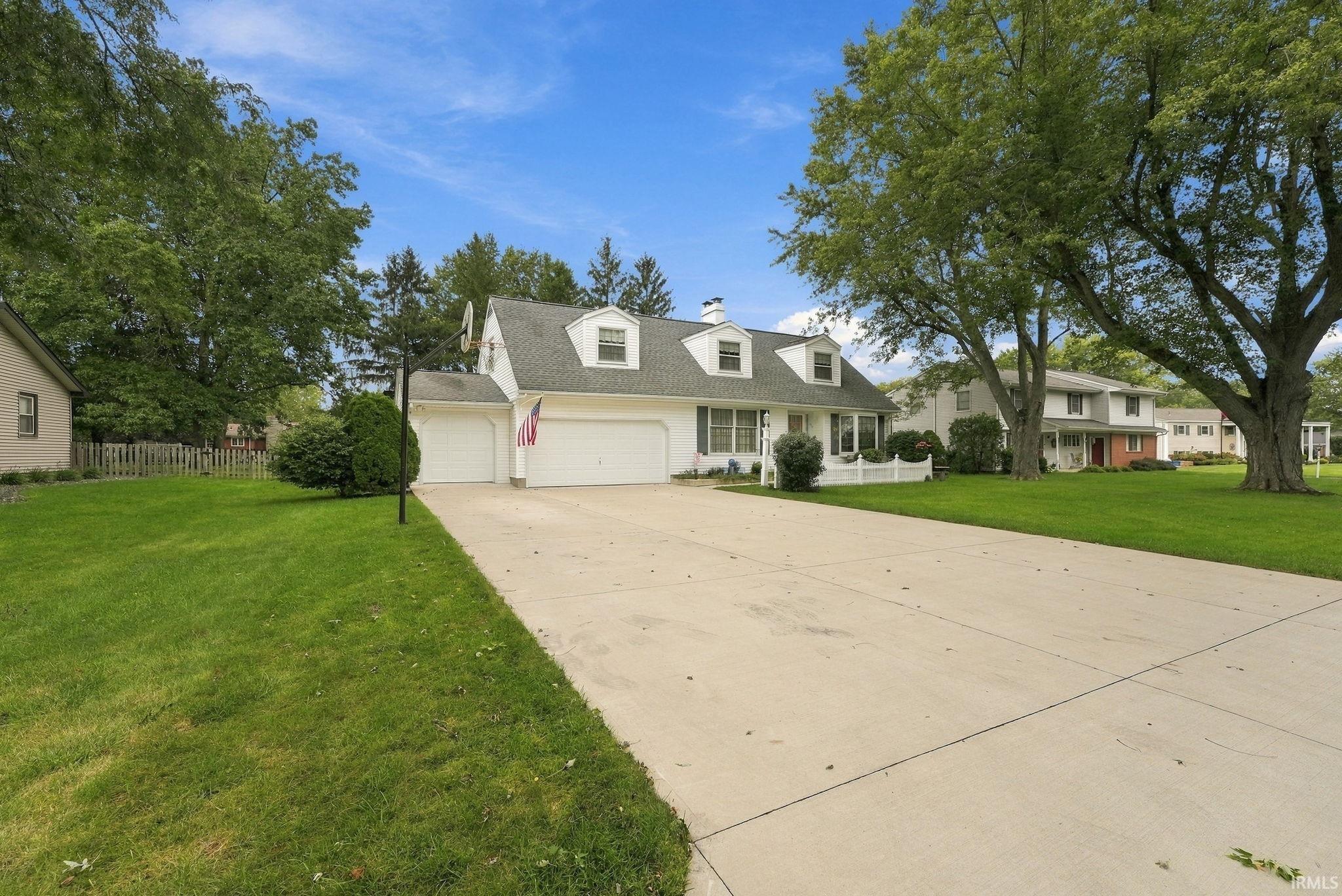 Photo 3 of Sale Pending at 1203 Echo Ln, Bluffton, IN 46714 | MLS# 202639232 | Listing updated on 2026-09-29