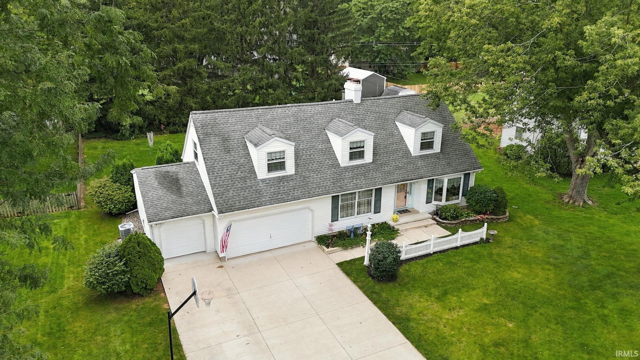 Photo 4 of Sale Pending at 1203 Echo Ln, Bluffton, IN 46714 | MLS# 202639232 | Listing updated on 2026-09-29