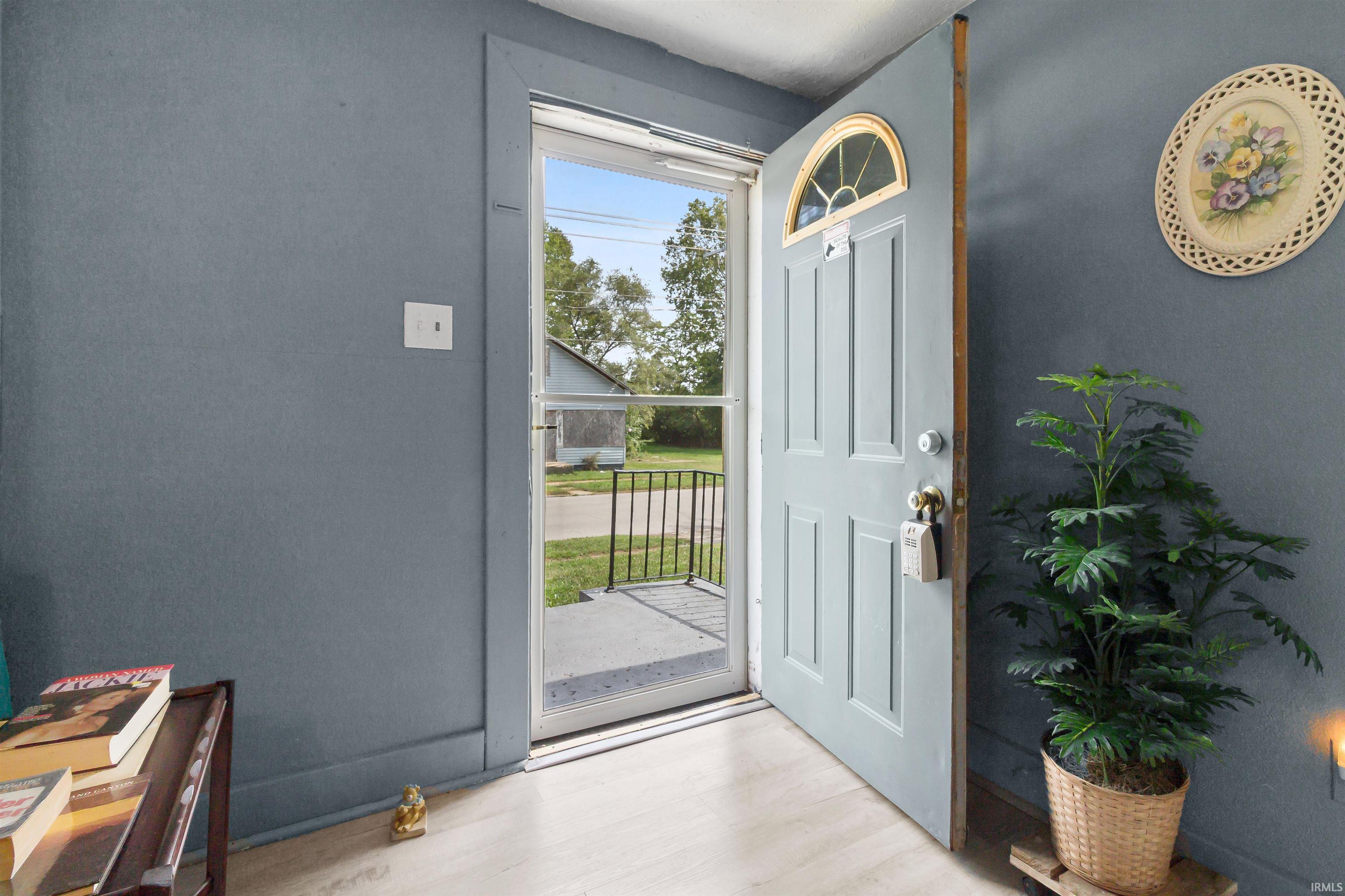 Photo 3 of Sale Pending at 2042 S Meridian St, Marion, IN 46953 | MLS# 202639242 | Listing updated on 2026-09-24