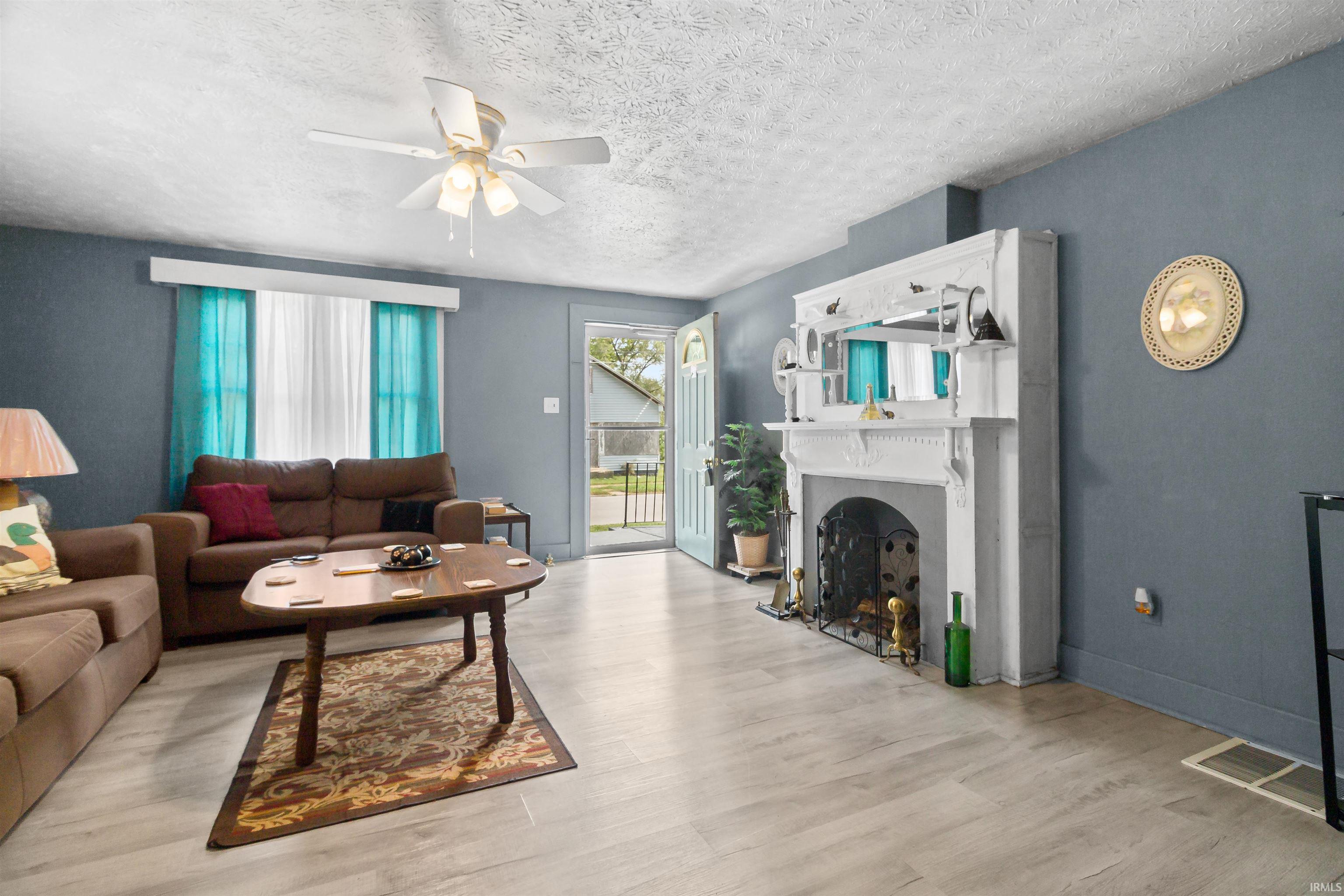 Photo 4 of Sale Pending at 2042 S Meridian St, Marion, IN 46953 | MLS# 202639242 | Listing updated on 2026-09-24