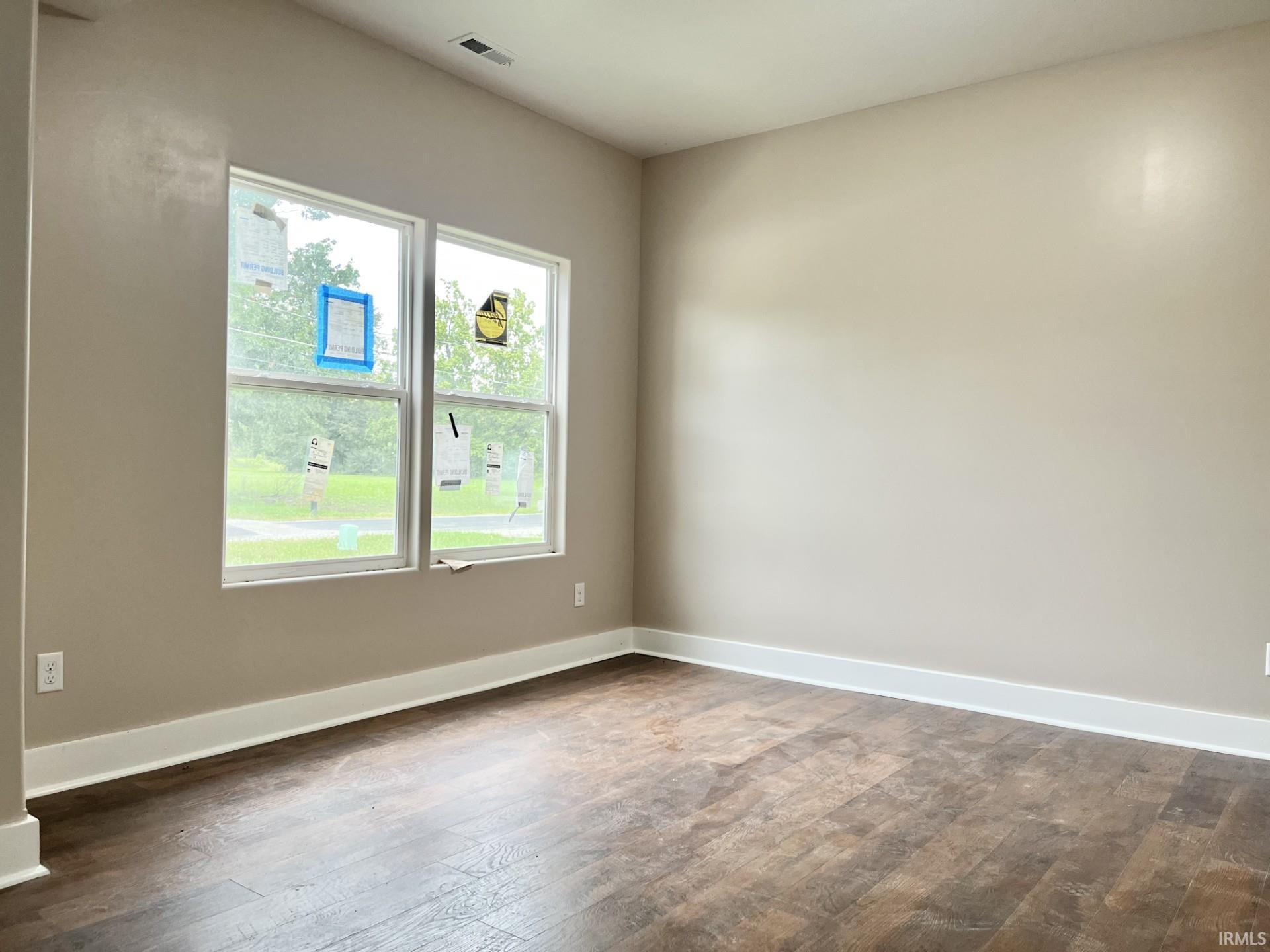 Photo 4 of Sale Pending at 1616 Seddlemeyer Ave, Fort Wayne, IN 46816 | MLS# 202639318 | Listing updated on 2026-09-23