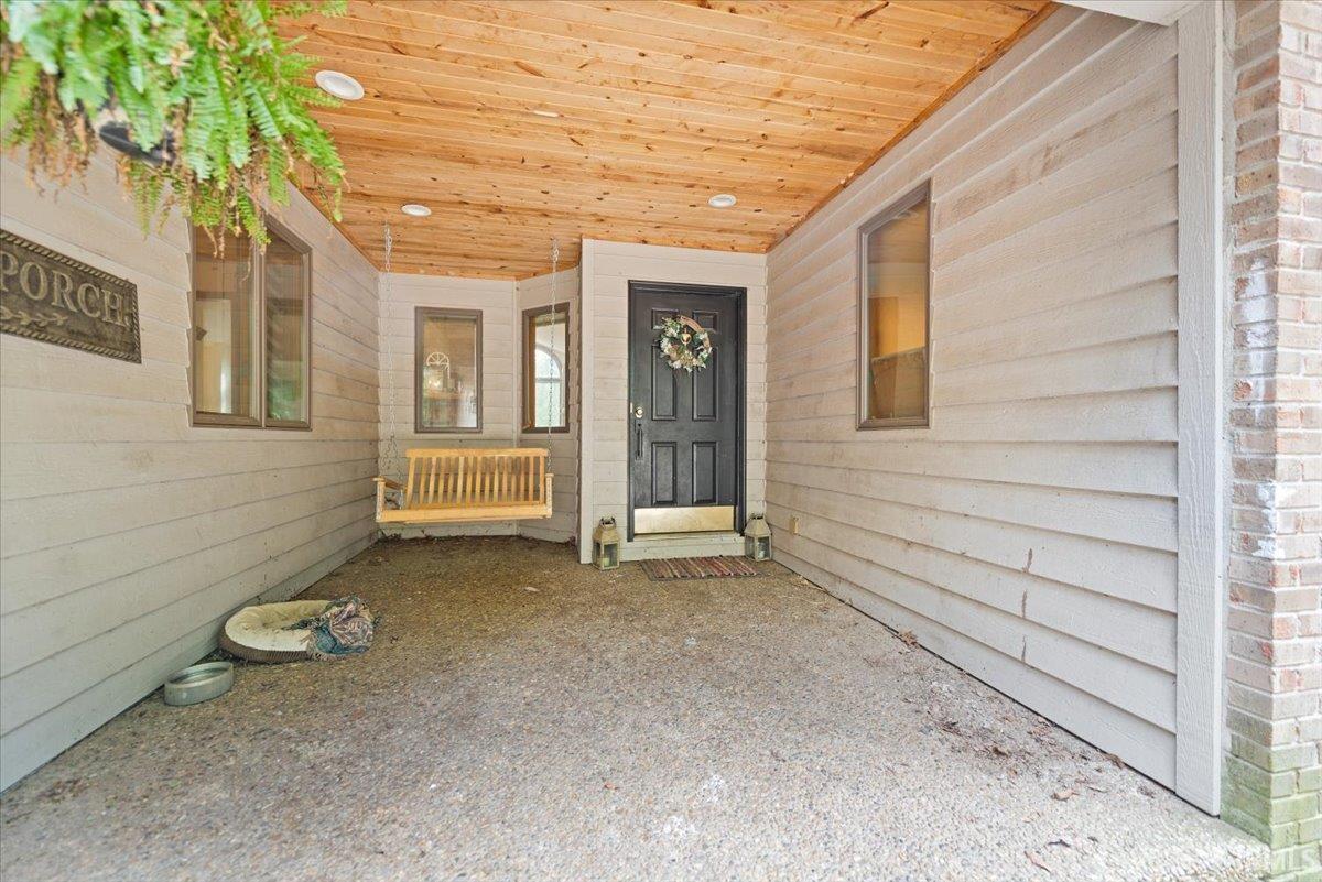 Photo 2 of Manufactured home for sale at 6308 N Bent Pine Dr, Bloomington, IN 47408 | MLS# 202639361 | Listing updated on 2026-09-23