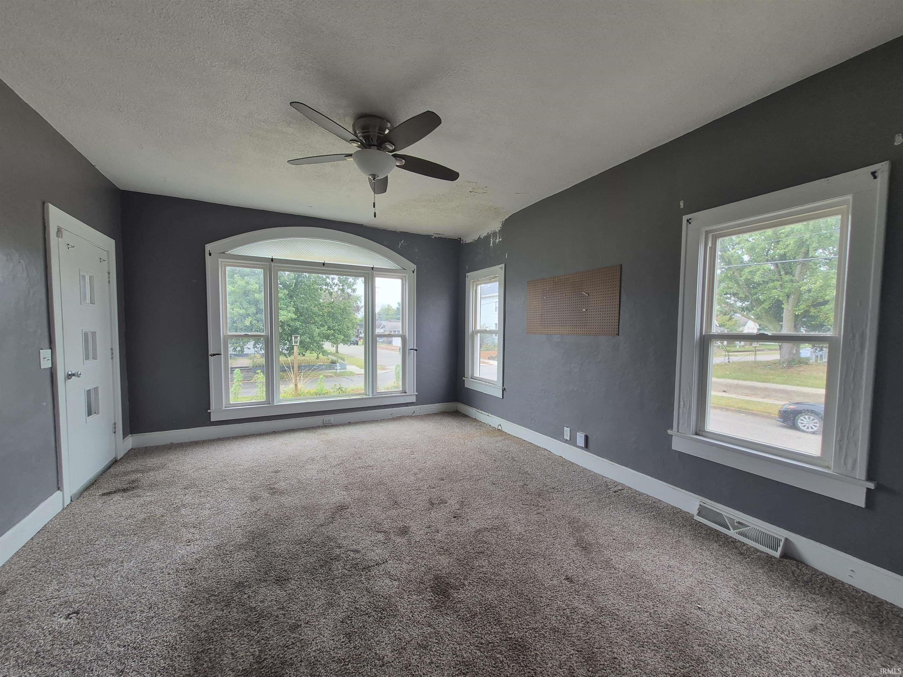 Photo 4 of Manufactured home for sale at 1302 Upper 11th St, Vincennes, IN 47591 | MLS# 202639369 | Listing updated on 2026-09-23