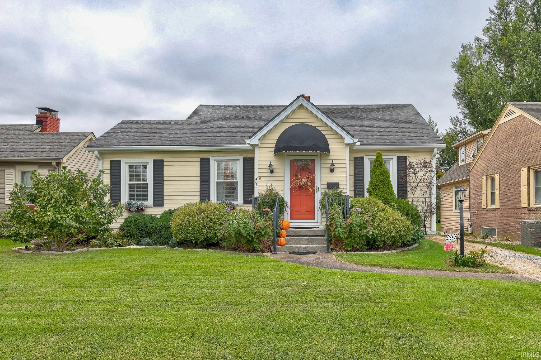 Photo 1 of Sale Pending at 205 S Fairlawn Ave, Evansville, IN 47714 | MLS# 202639377 | Listing updated on 2026-09-27