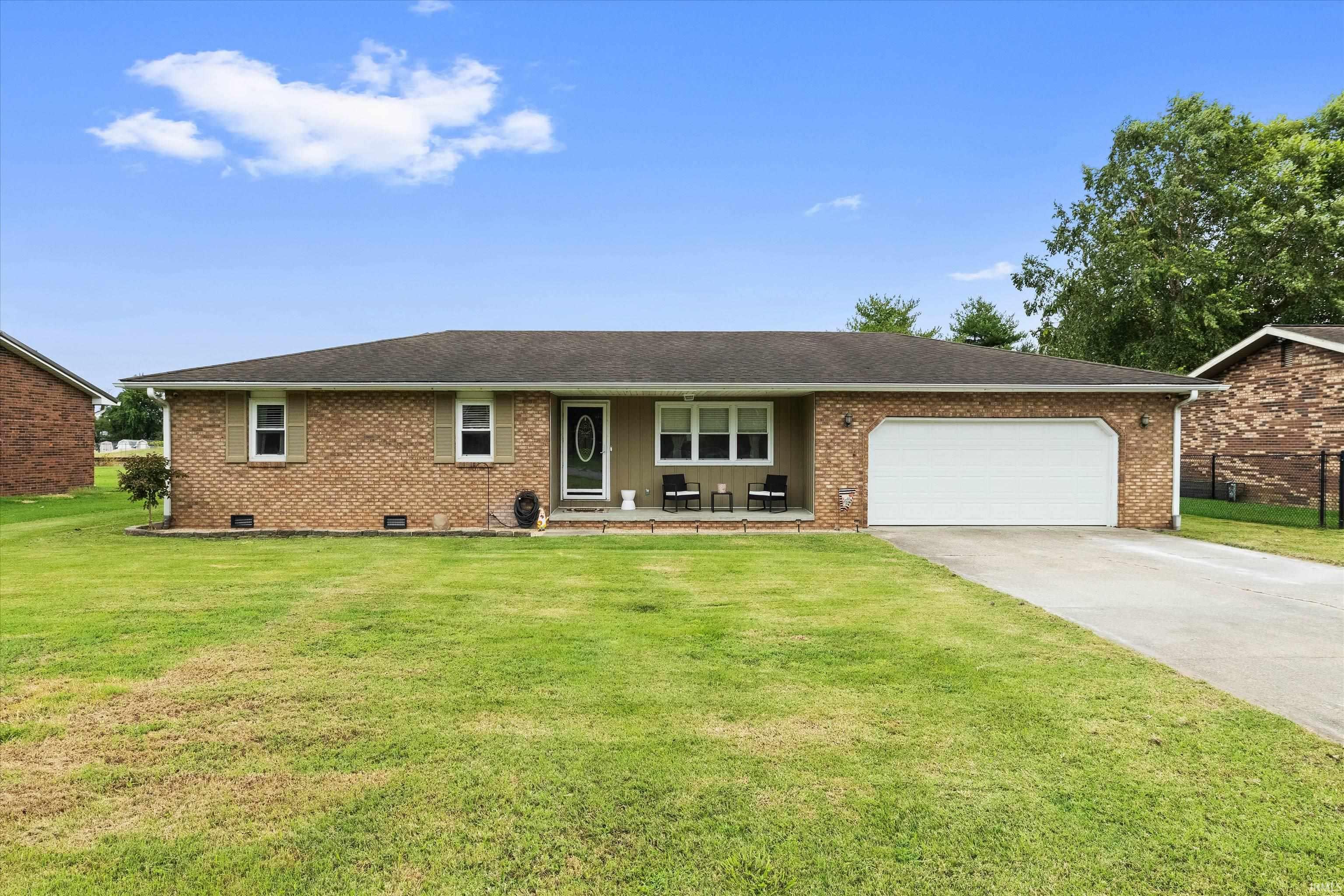 Photo 2 of Sale Pending at 906 S Robin St, Princeton, IN 47670 | MLS# 202639386 | Listing updated on 2026-09-28