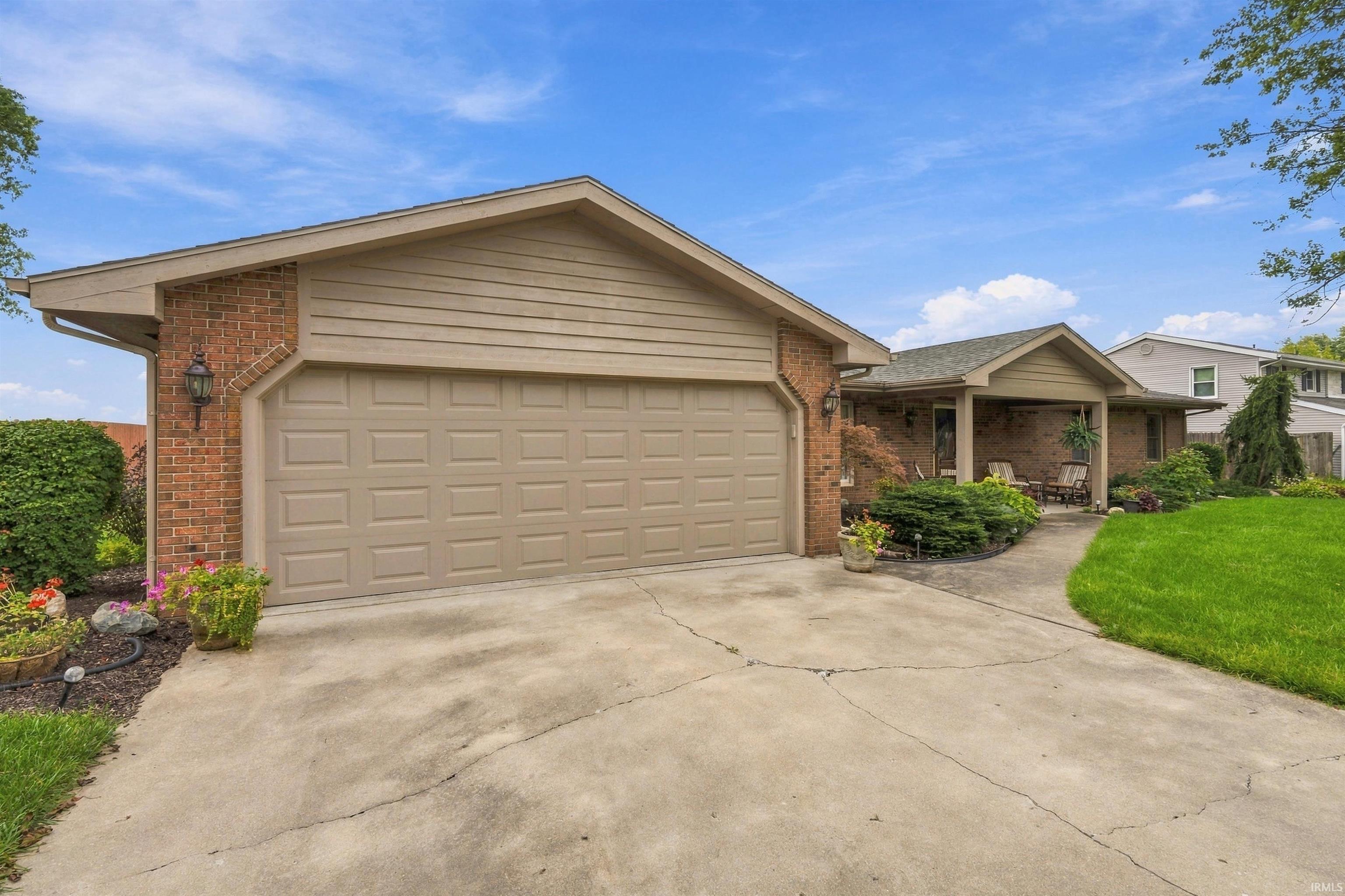 Photo 1 of Manufactured home for sale at 940 Waynesboro Rd, Decatur, IN 46733 | MLS# 202639388 | Listing updated on 2026-09-23