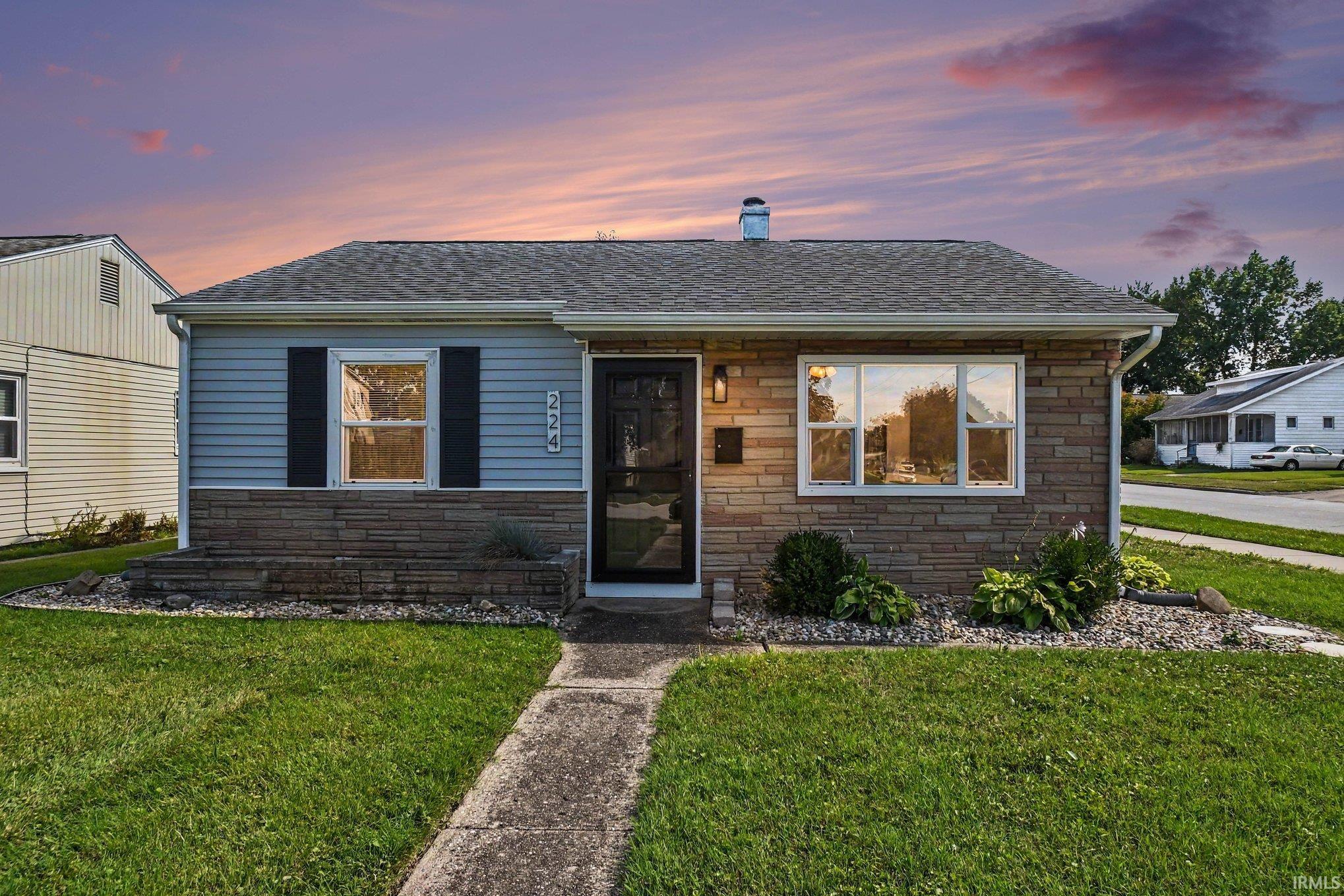 Manufactured home for sale at 224 Roosevelt Ave, Mishawaka, IN 46544 | MLS# 202639401
