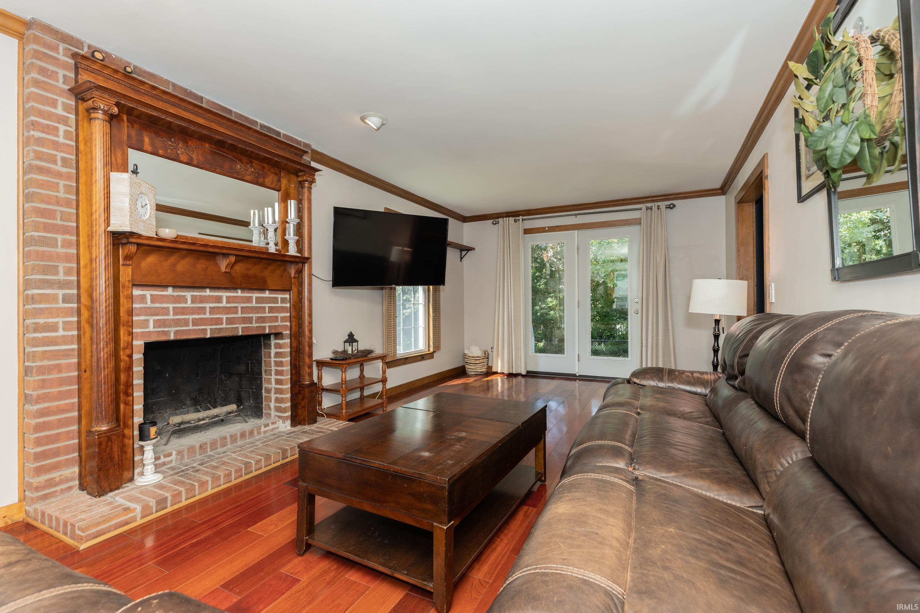 Photo 3 of Sale Pending at 8030 Crestwood Ct, Evansville, IN 47715 | MLS# 202639455 | Listing updated on 2026-09-28