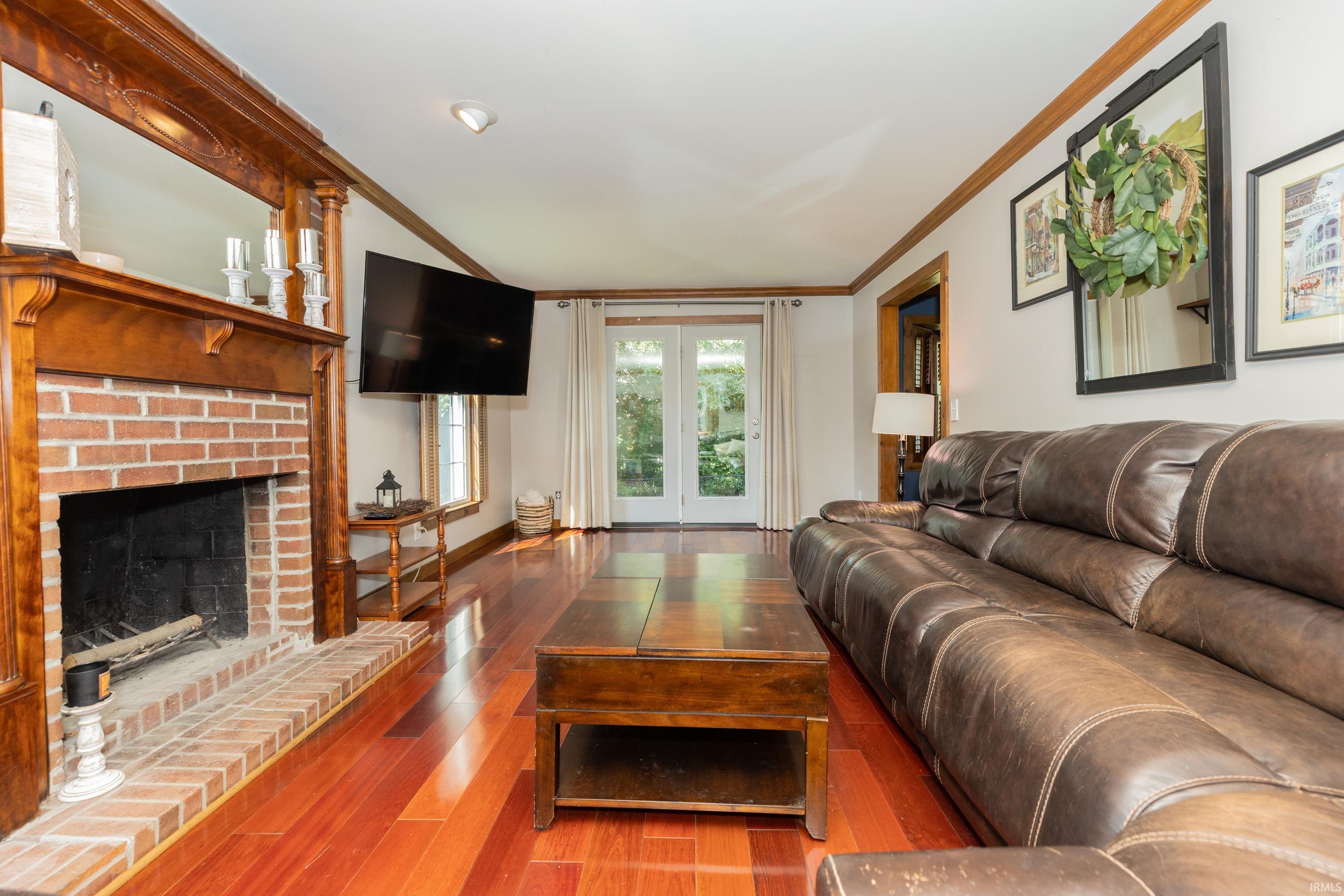 Photo 4 of Sale Pending at 8030 Crestwood Ct, Evansville, IN 47715 | MLS# 202639455 | Listing updated on 2026-09-28