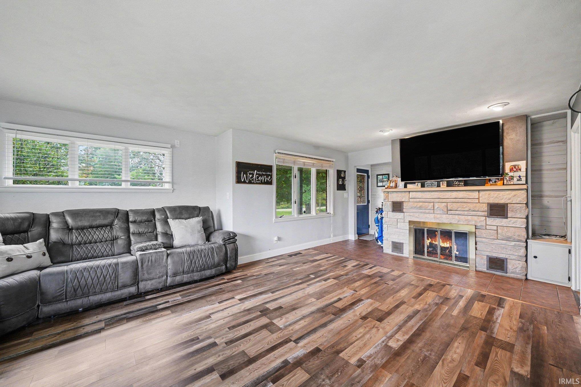 Photo 4 of Sale Pending at 25517 County Rd 24, Elkhart, IN 46517 | MLS# 202639514 | Listing updated on 2026-09-29