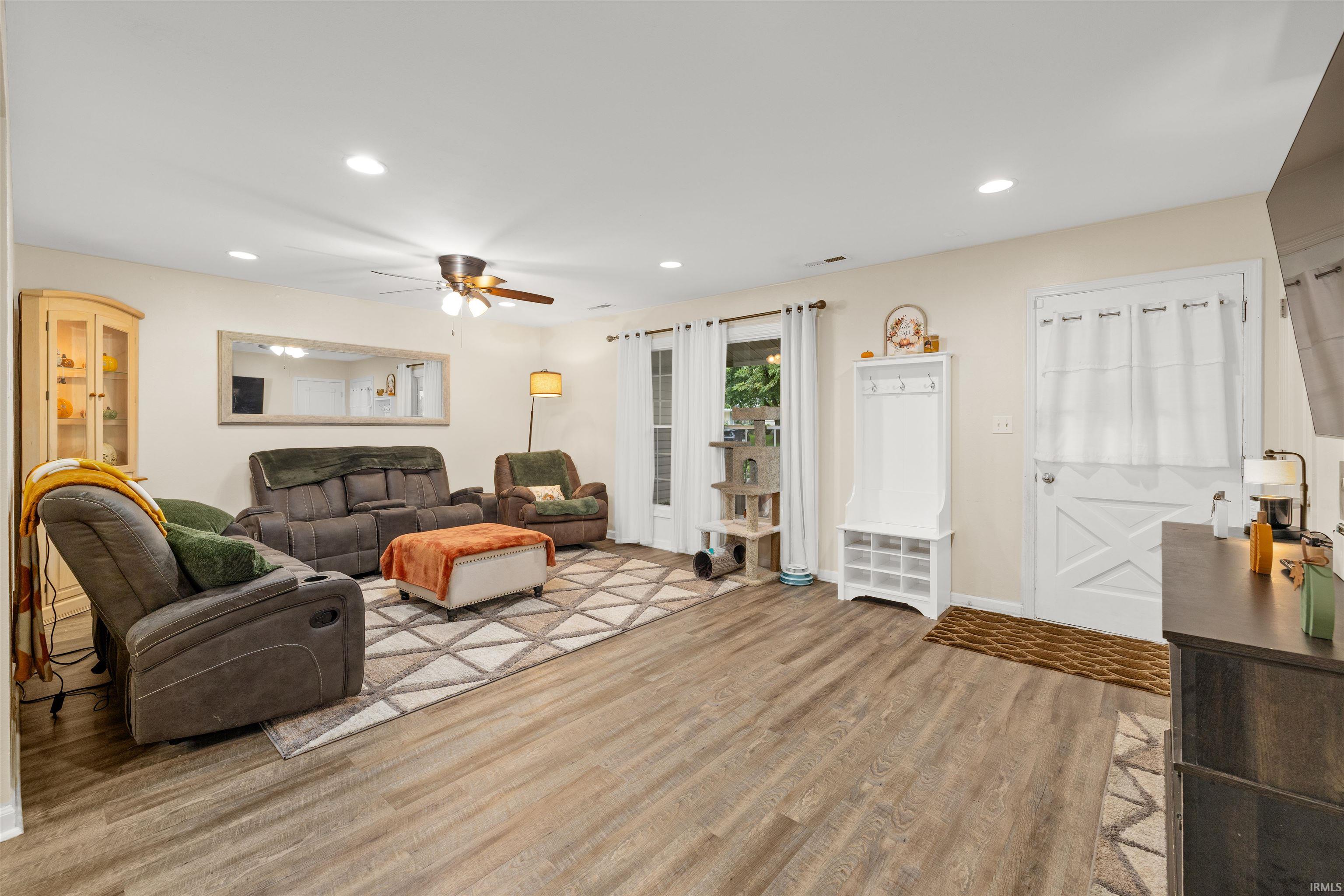 Photo 4 of Sale Pending at 4932 Starwood Dr, Fort Wayne, IN 46835 | MLS# 202639536 | Listing updated on 2026-09-28