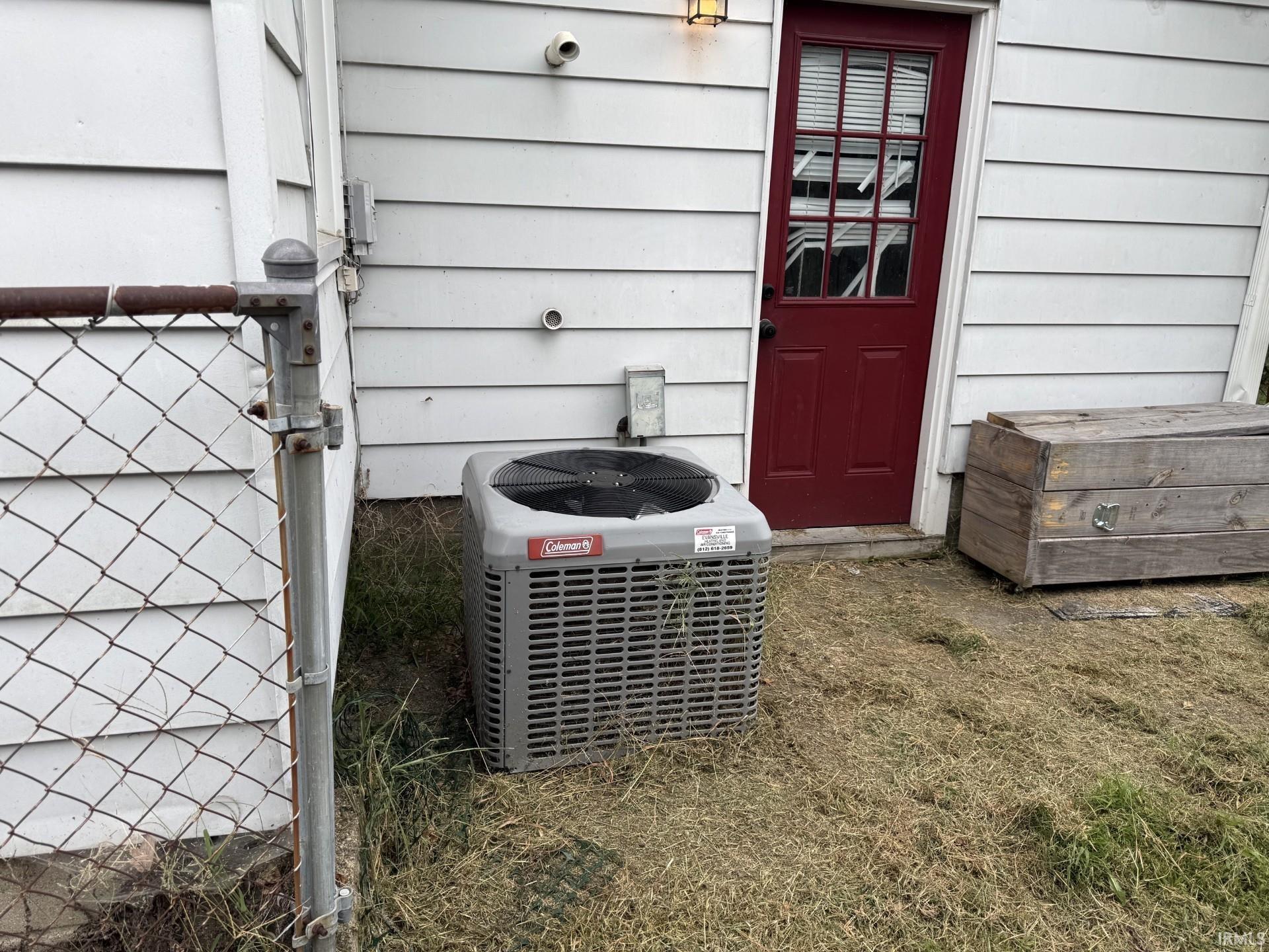 Photo 3 of Sale Pending at 3101 Taylor Ave, Evansville, IN 47714 | MLS# 202639554 | Listing updated on 2026-09-26