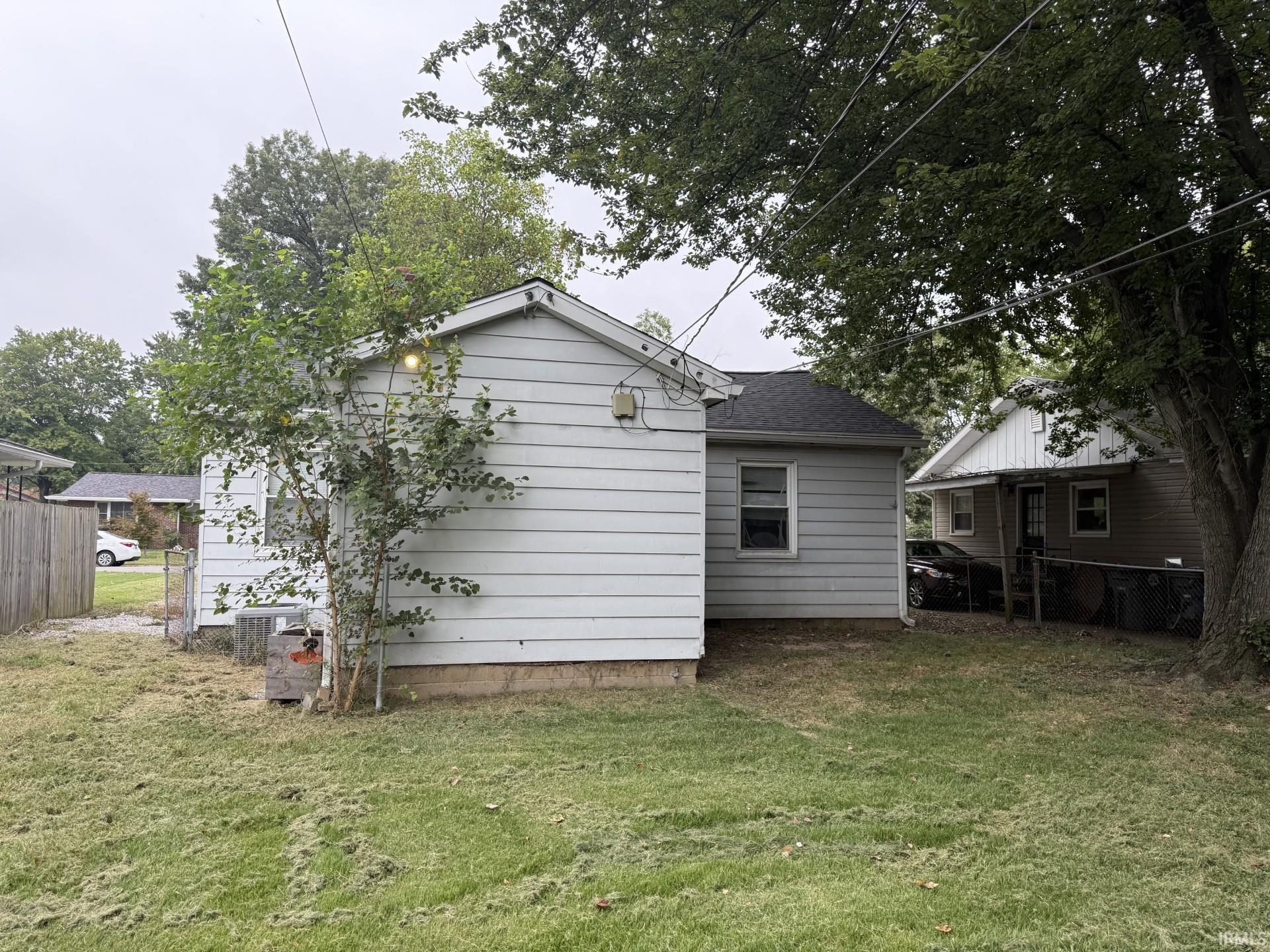Photo 3 of Sale Pending at 3101 Taylor Ave, Evansville, IN 47714 | MLS# 202639554 | Listing updated on 2026-09-26