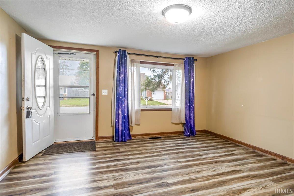 Photo 3 of Sale Pending at 1335 Meadow Ln, Portland, IN 47371 | MLS# 202639641 | Listing updated on 2026-09-28